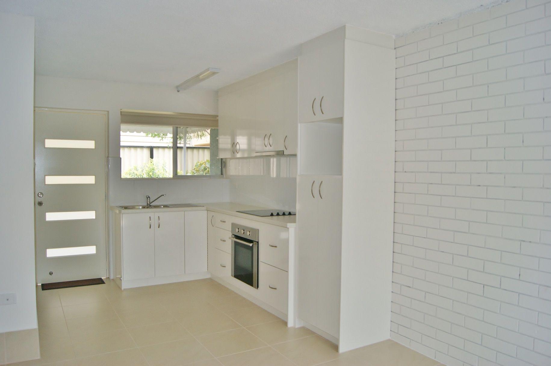 Modern Townhouse Across From Waterfront !