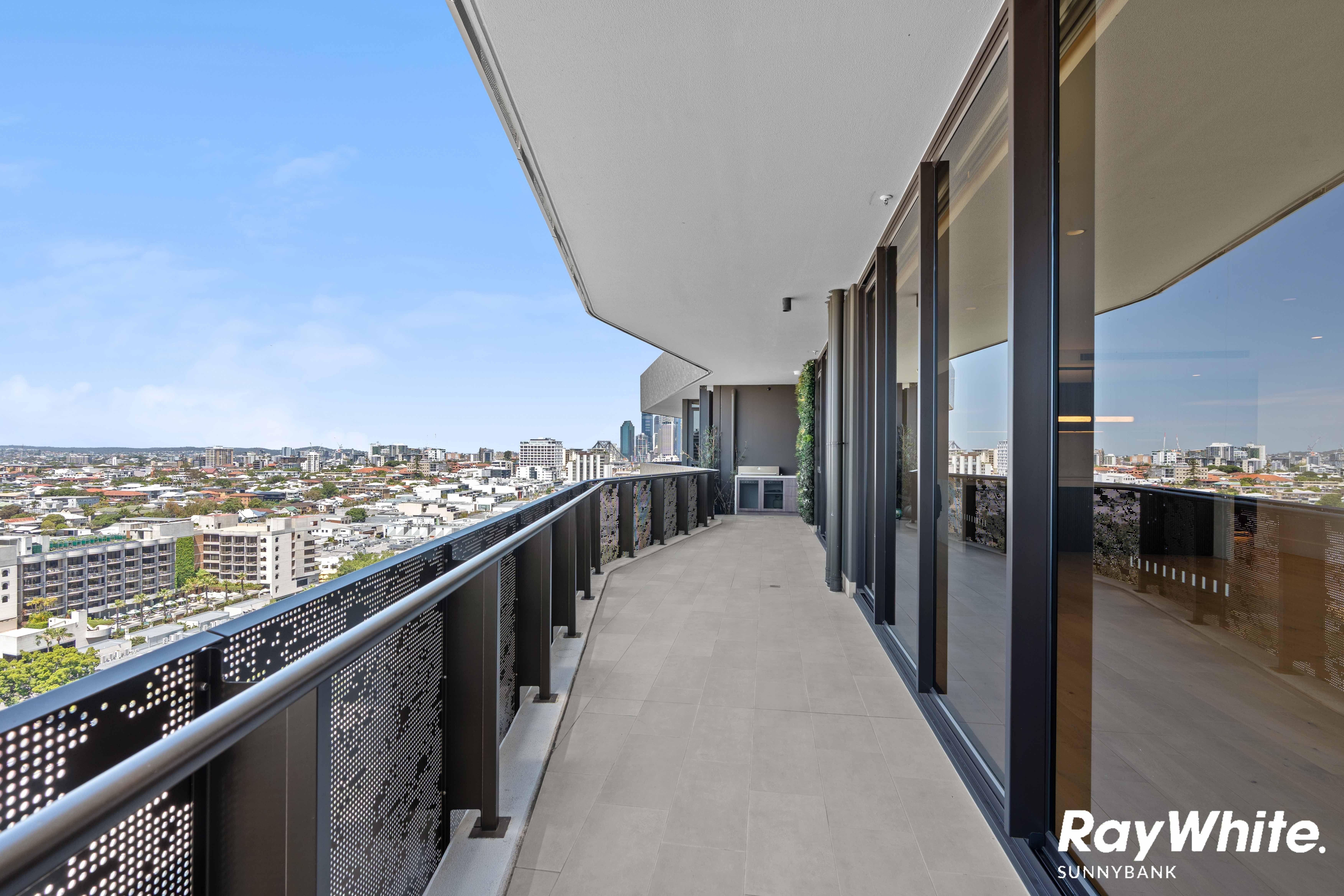 Luxurious Penthouse Living in Newstead