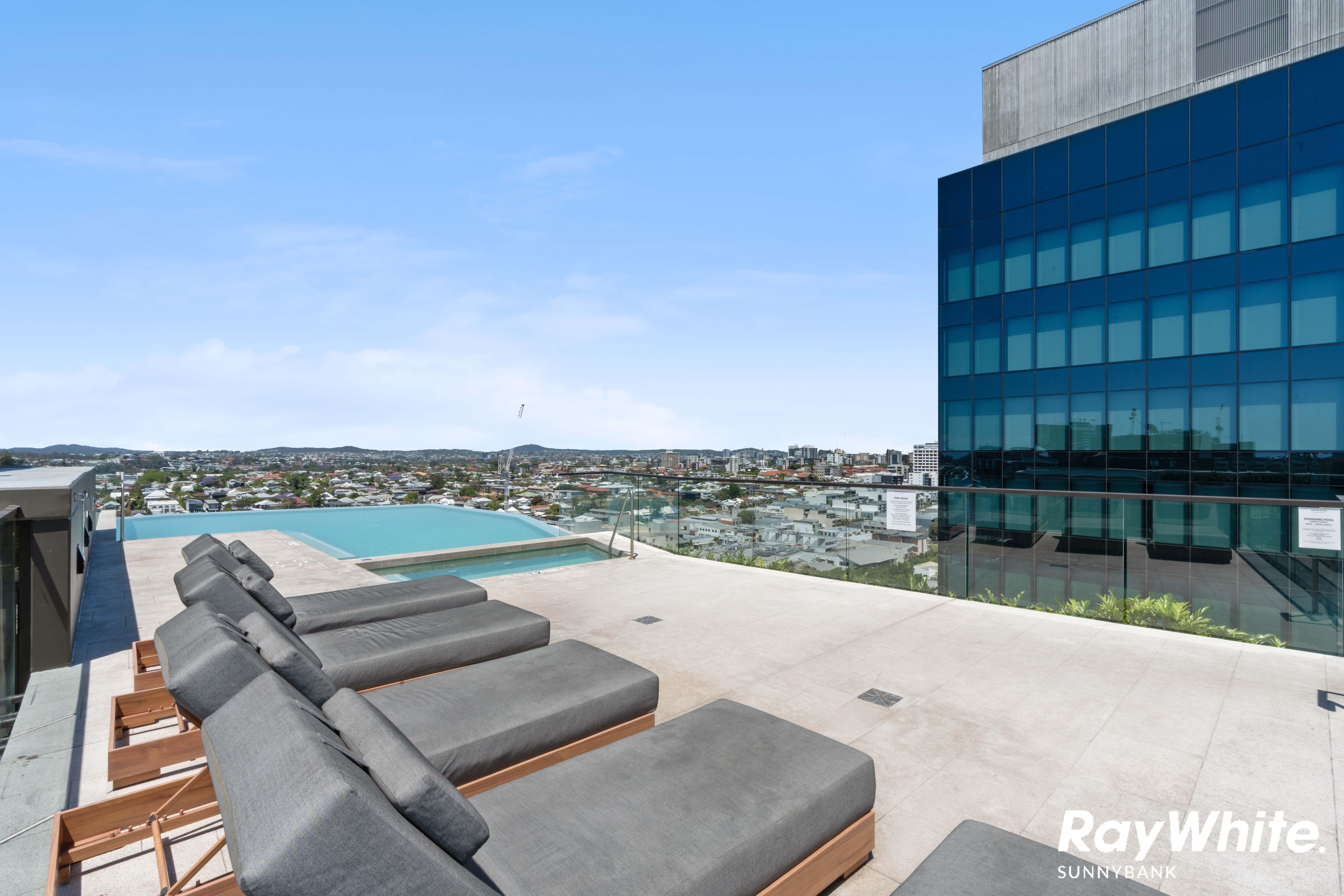 Luxurious Penthouse Living in Newstead