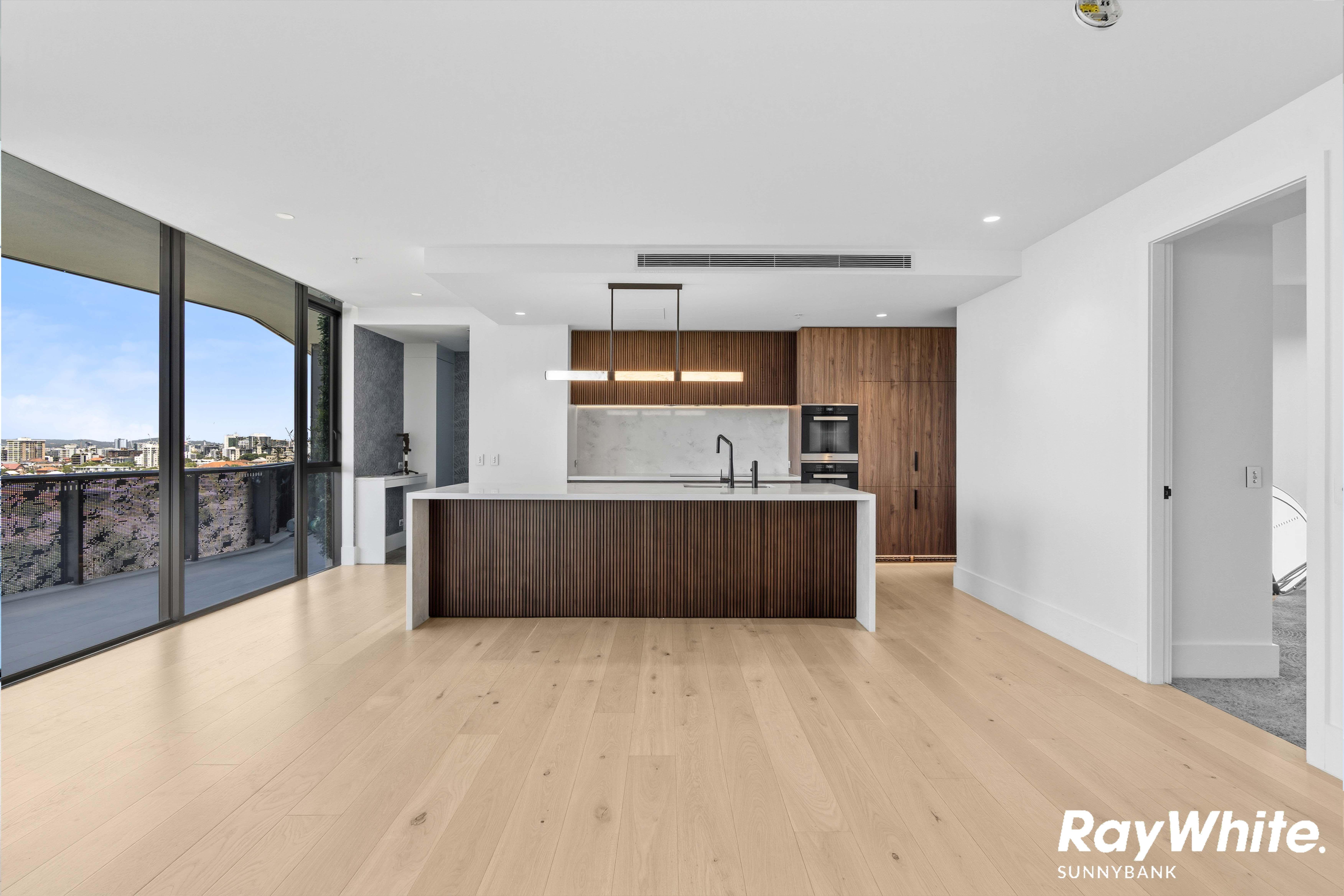 Luxurious Penthouse Living in Newstead