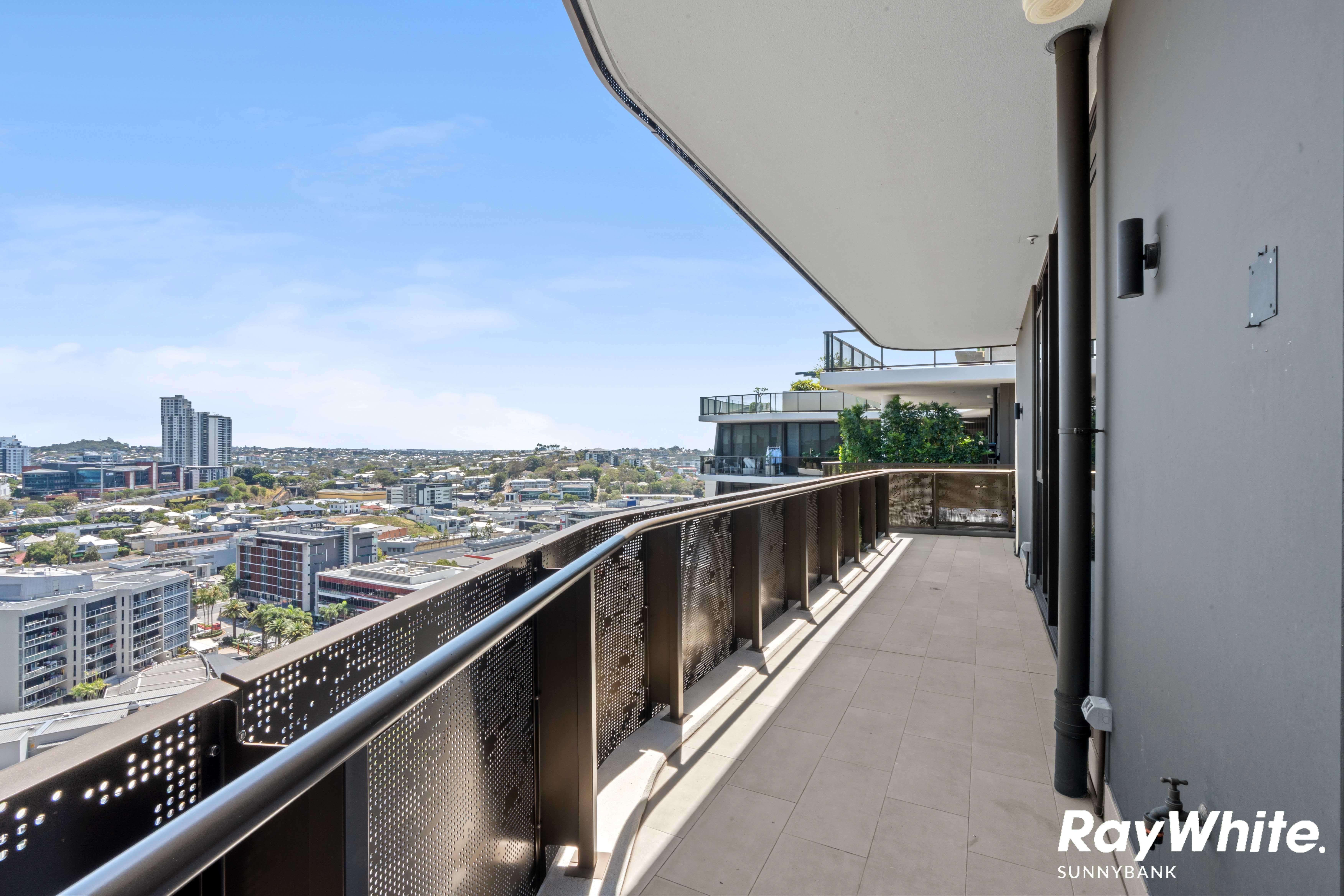 Luxurious Penthouse Living in Newstead
