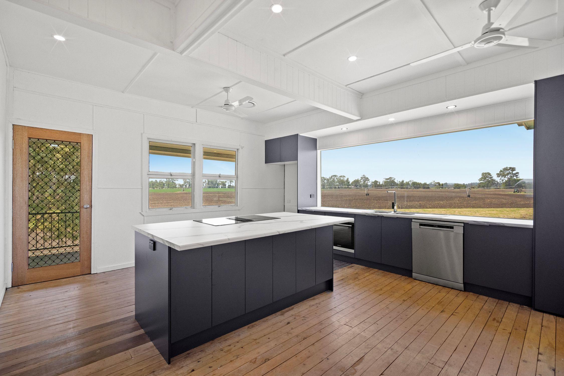 Prop-GPT: Mixed Farming: QLD Glen Cairn, QLD 4342 Springvale Farms - Premium Rural Offering - 1228 Woodlands Road, Glen Cairn
