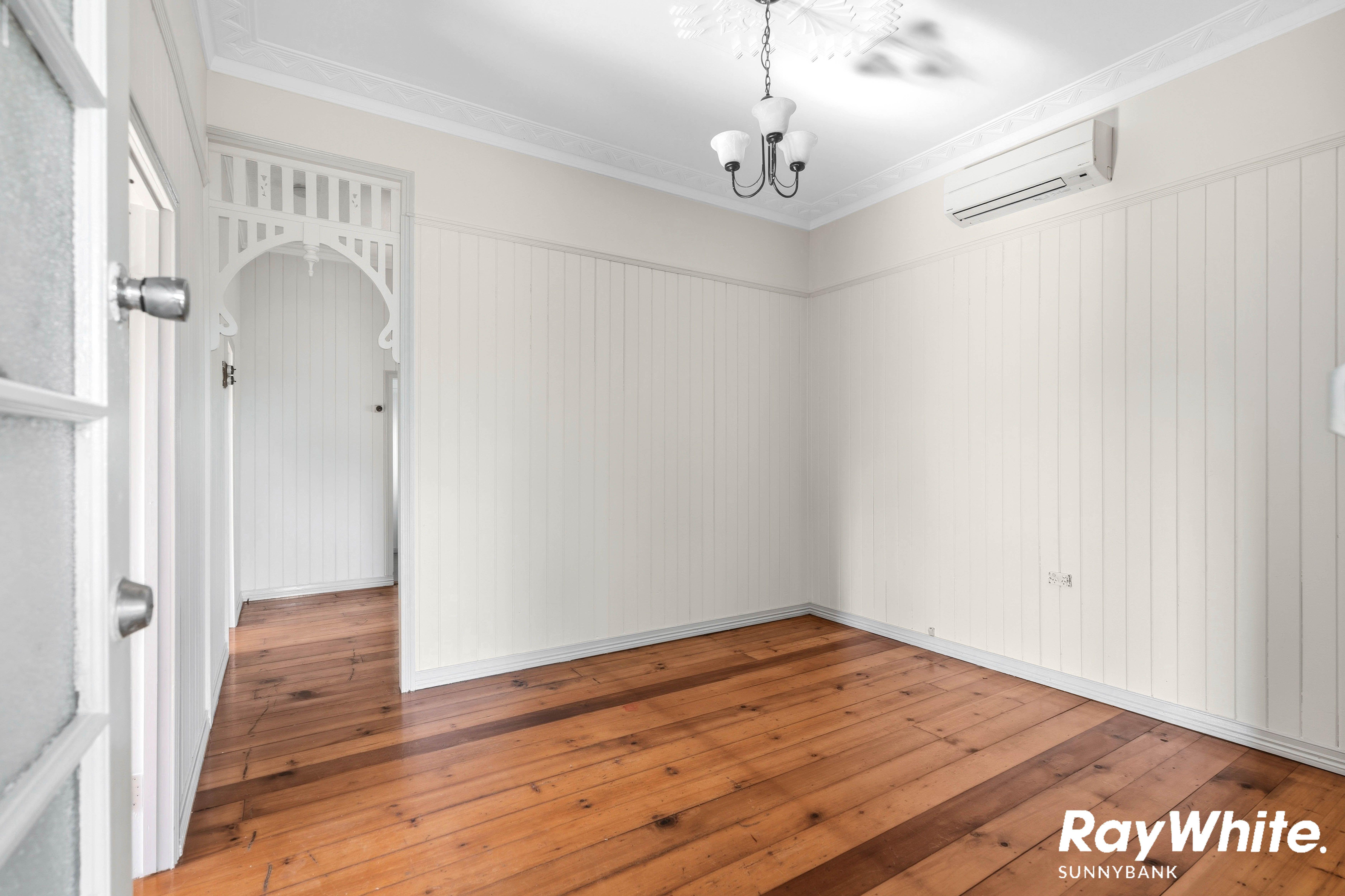 Charming Queenslander in a Prime Location