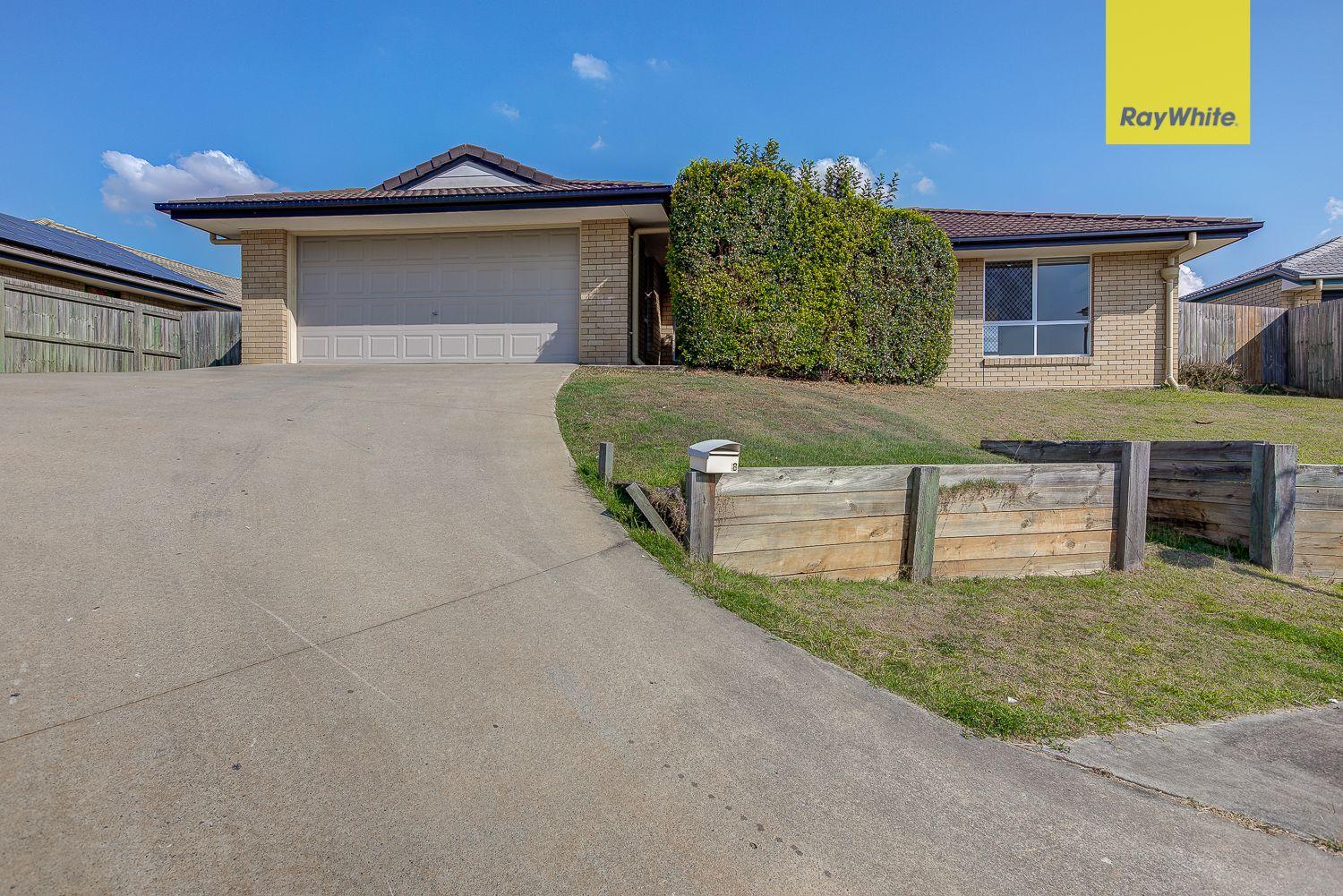 Prop-GPT: House: QLD Goodna, QLD 4300 Family home with spacious living