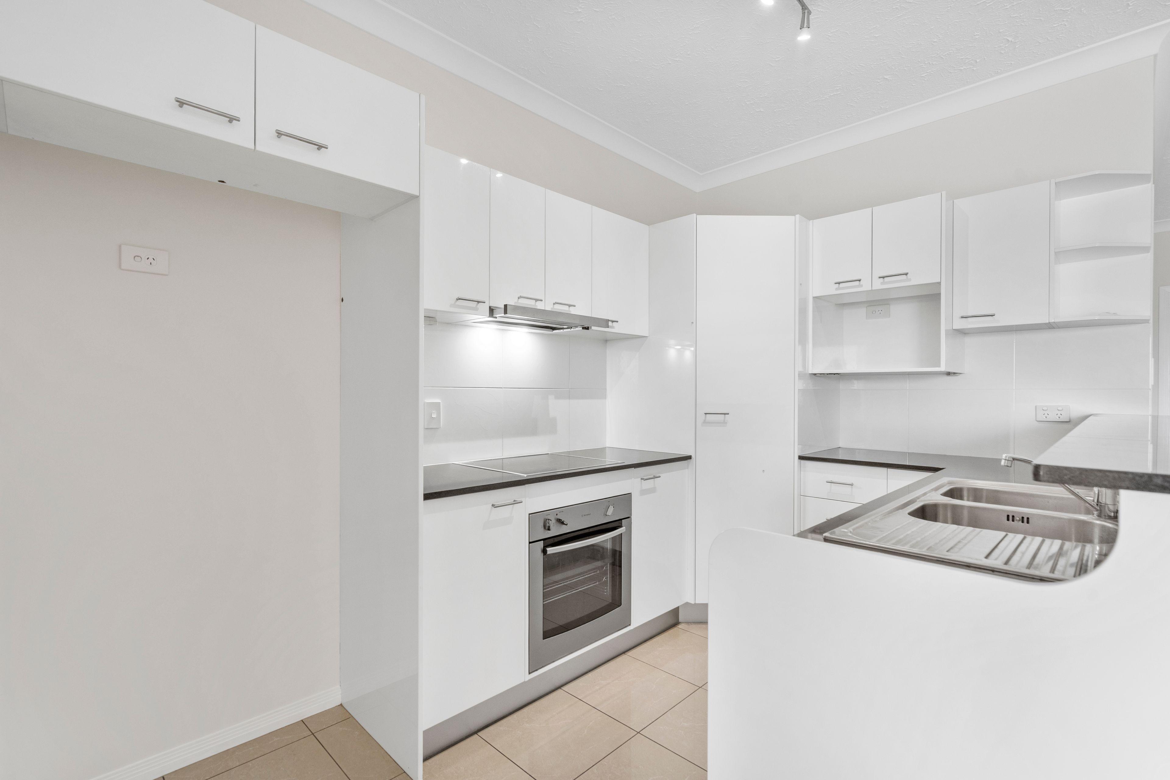 Modern 2-Bedroom Unit in Upper Mount Gravatt!