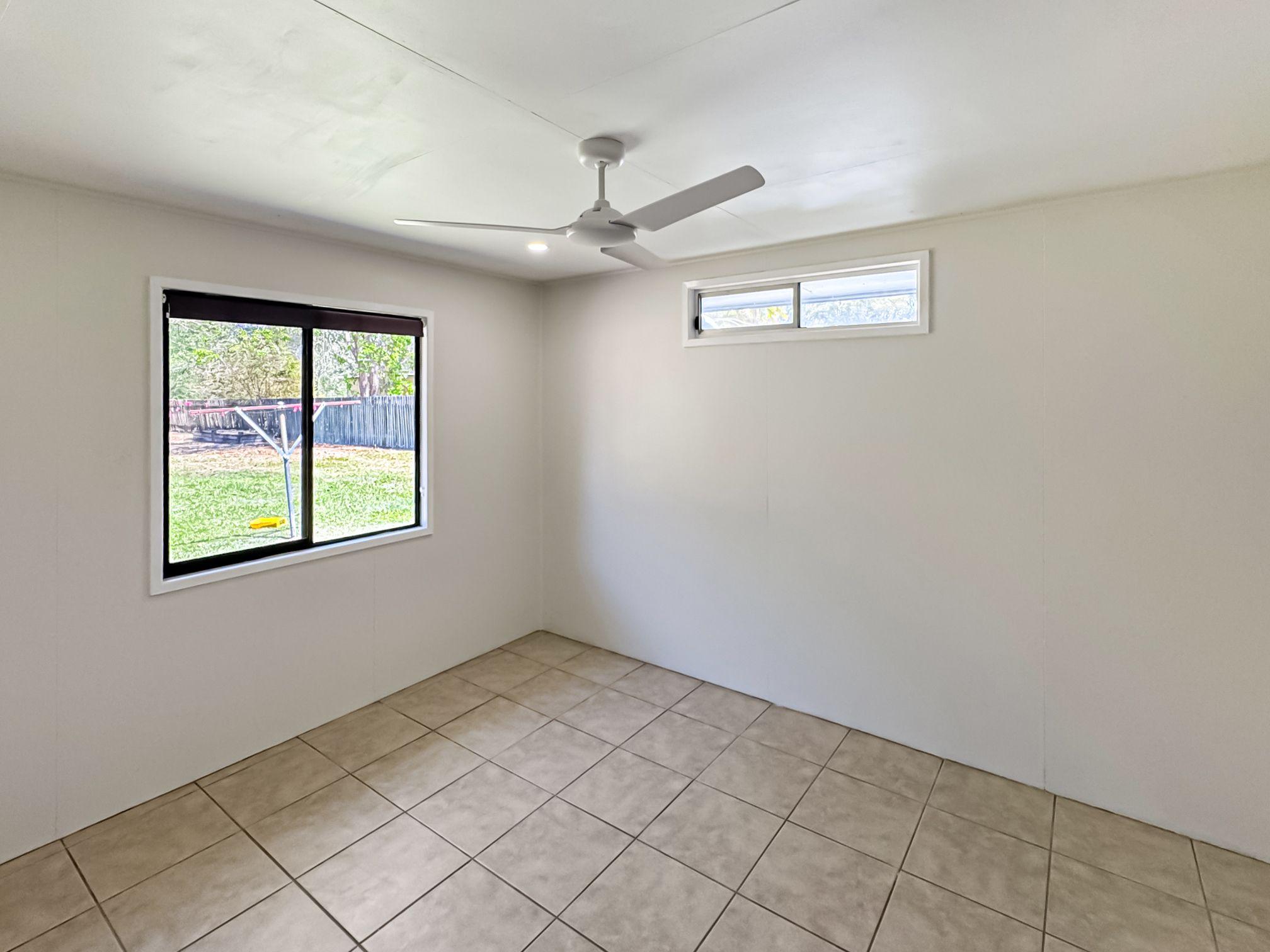 Rural Home  - Peaceful Living, Plenty of Space!