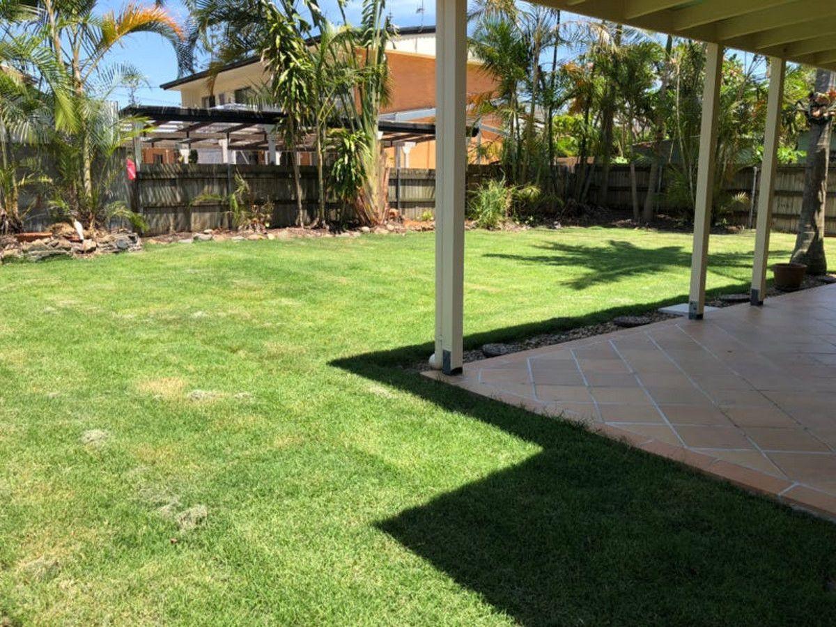 32 Bullimah Avenue, Burleigh Heads, QLD 4220 - House for Rent - harcourts.net