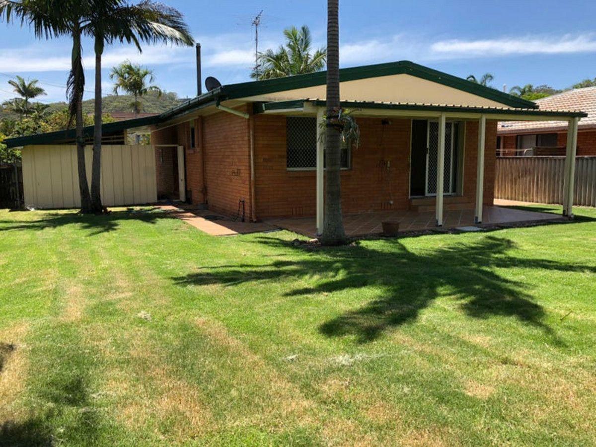 32 Bullimah Avenue, Burleigh Heads, QLD 4220 - House for Rent - harcourts.net