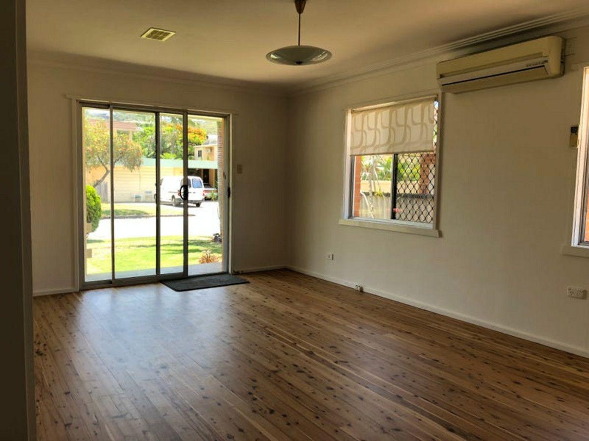 32 Bullimah Avenue, Burleigh Heads, QLD 4220 - House for Rent - harcourts.net