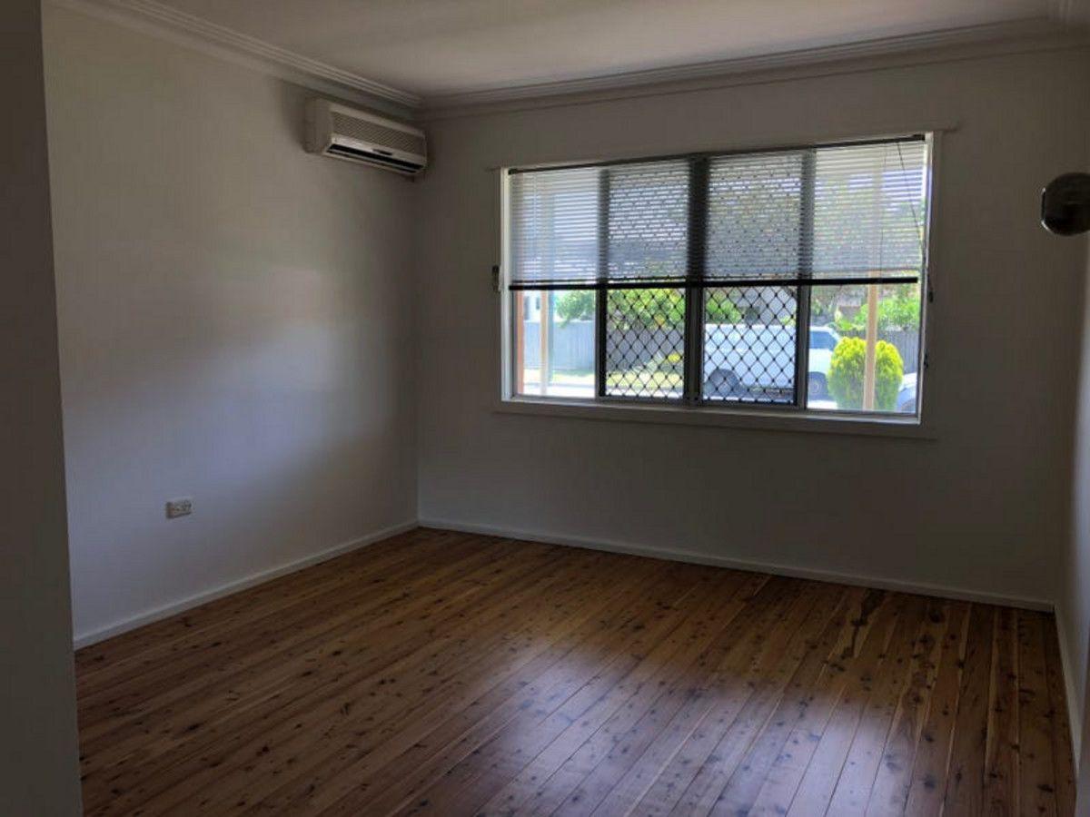 32 Bullimah Avenue, Burleigh Heads, QLD 4220 - House for Rent - harcourts.net