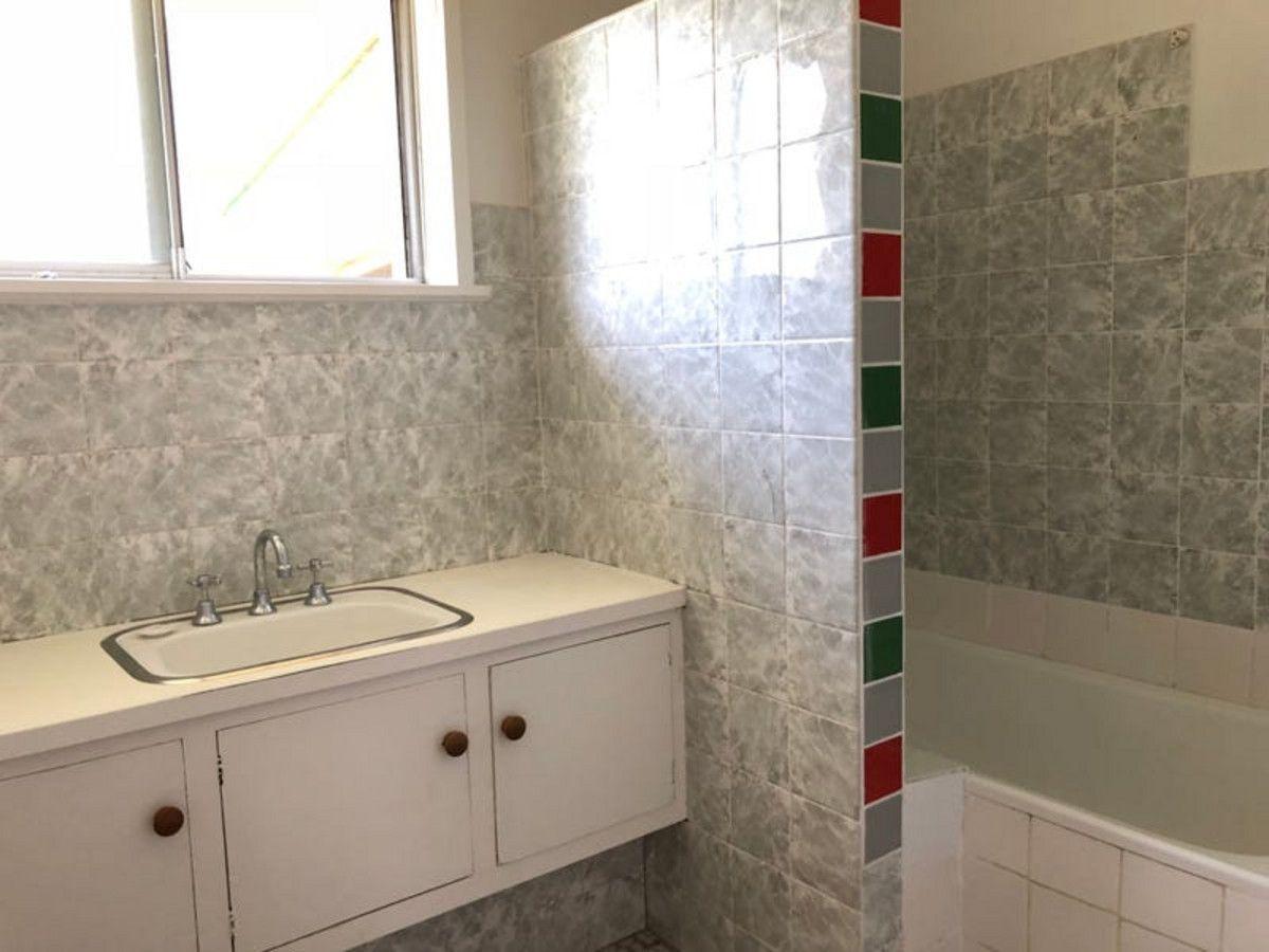 32 Bullimah Avenue, Burleigh Heads, QLD 4220 - House for Rent - harcourts.net