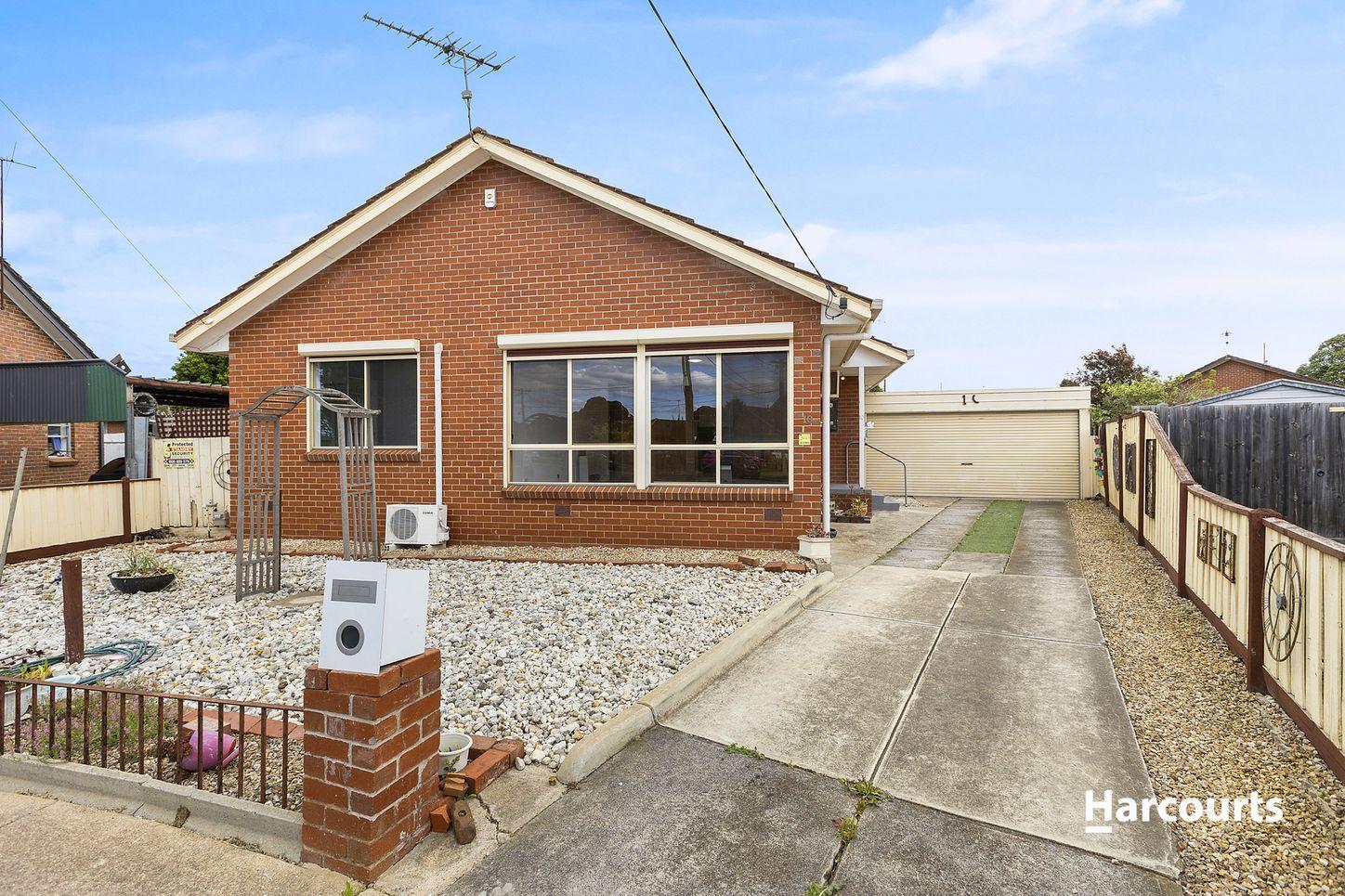 Prop-GPT: House: VIC Corio, VIC 3214 10 Montana Court, Corio, VIC 3214 - House for Rent - harcourts.net