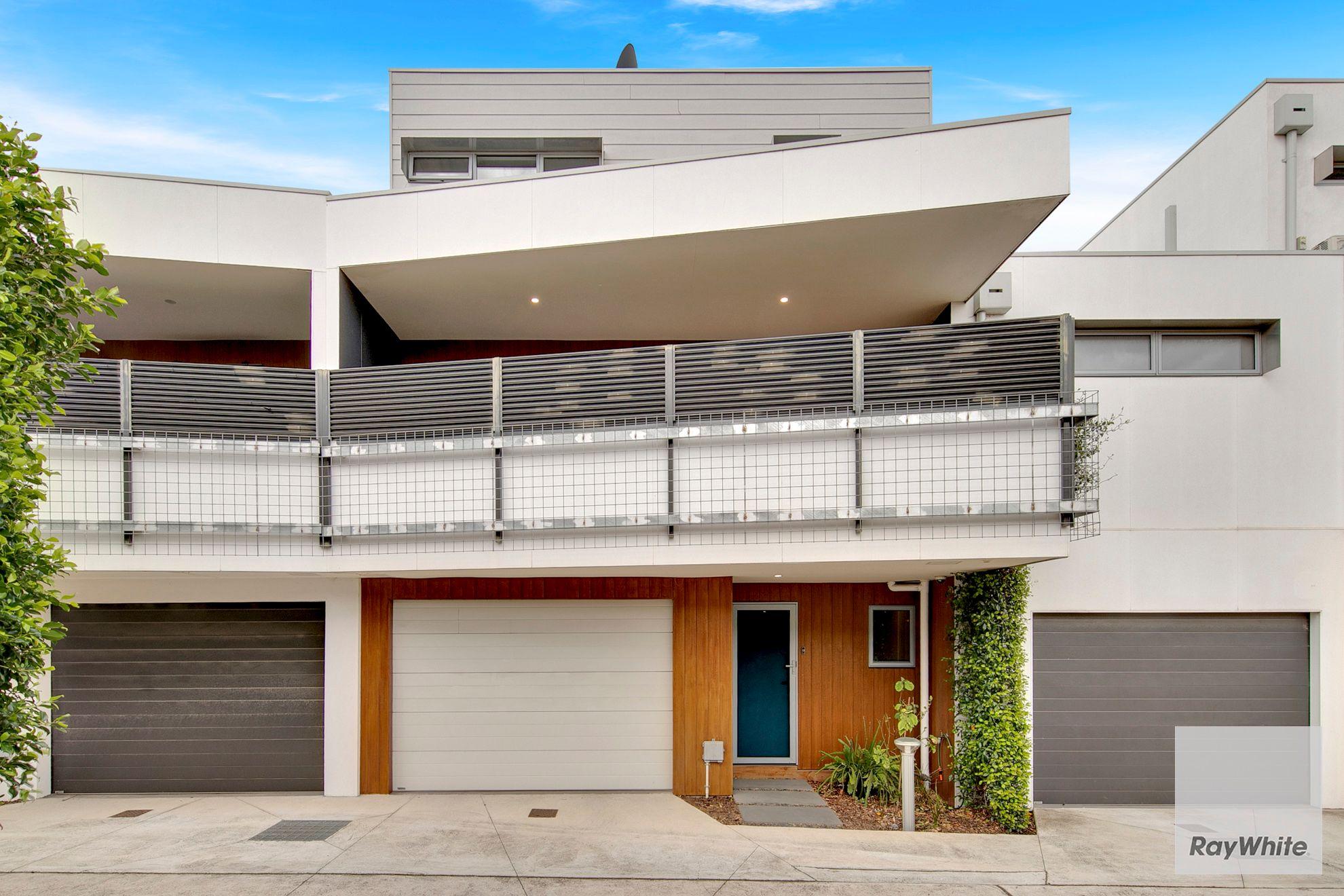 Prop-GPT: Townhouse: VIC West Footscray, VIC 3012 A Modern Sanctuary in the Heart of West Footscray