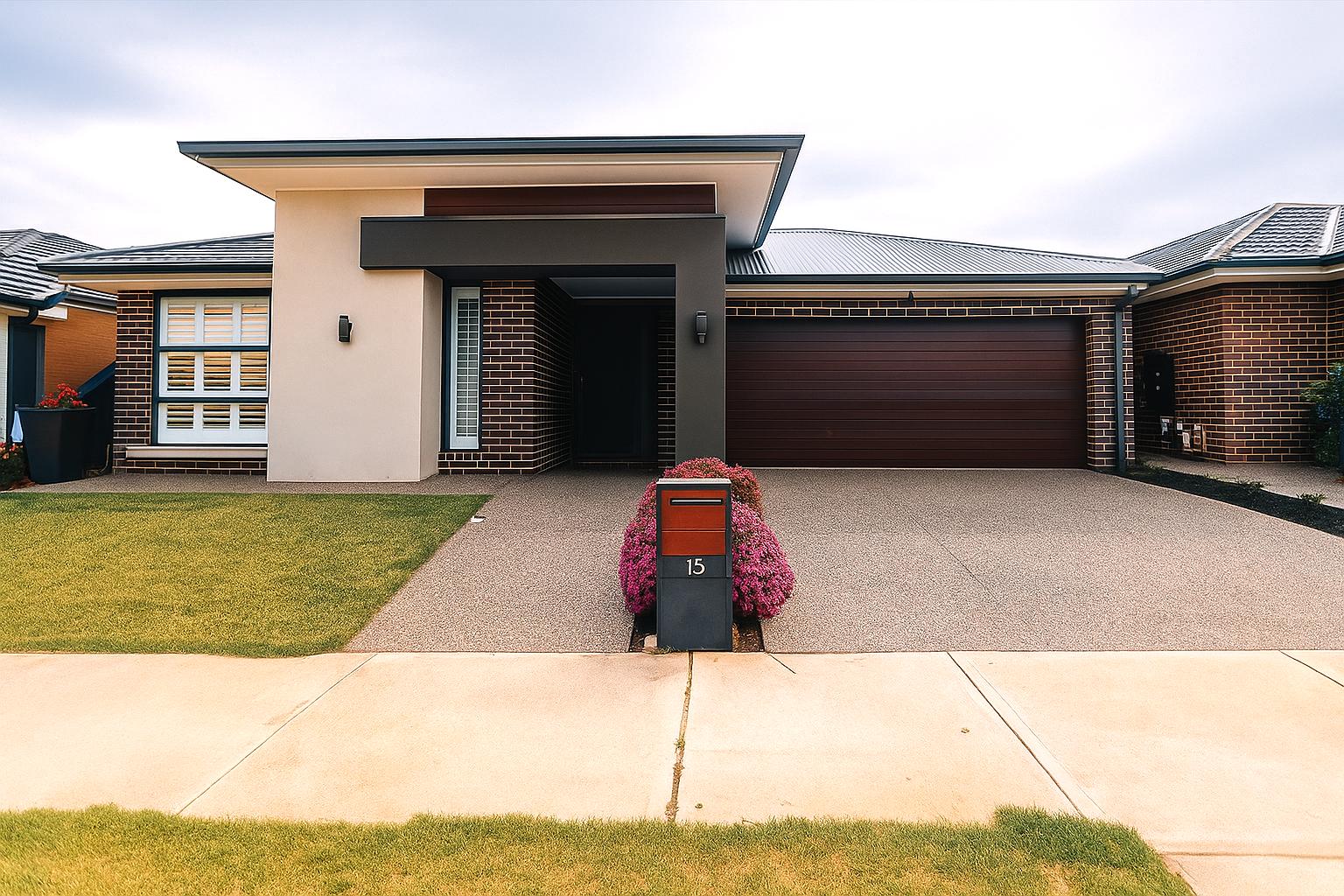 Prop-GPT: House: VIC Tarneit, VIC 3029 Luxurious Family Living in the Heart of Riverdale Estate!