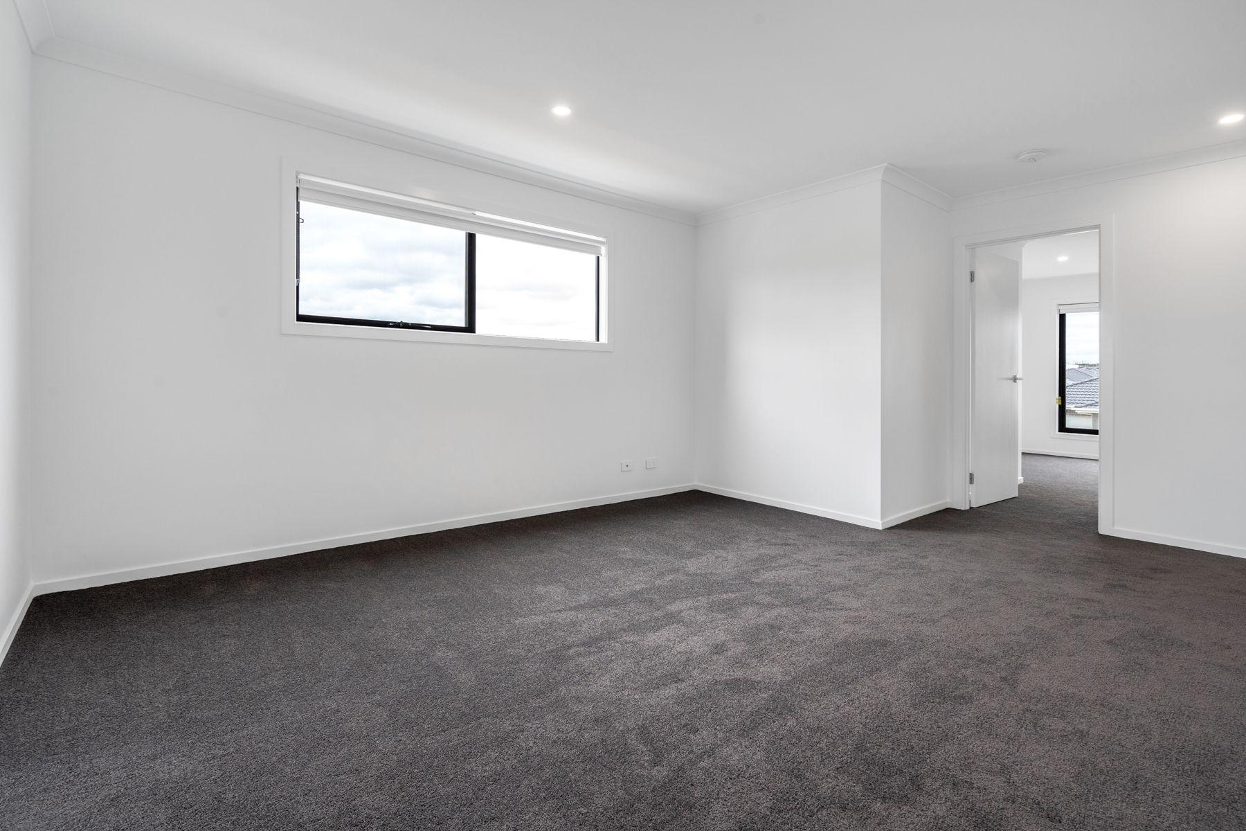 Family-Friendly 4-Bedroom Townhouse with Modern Amenities