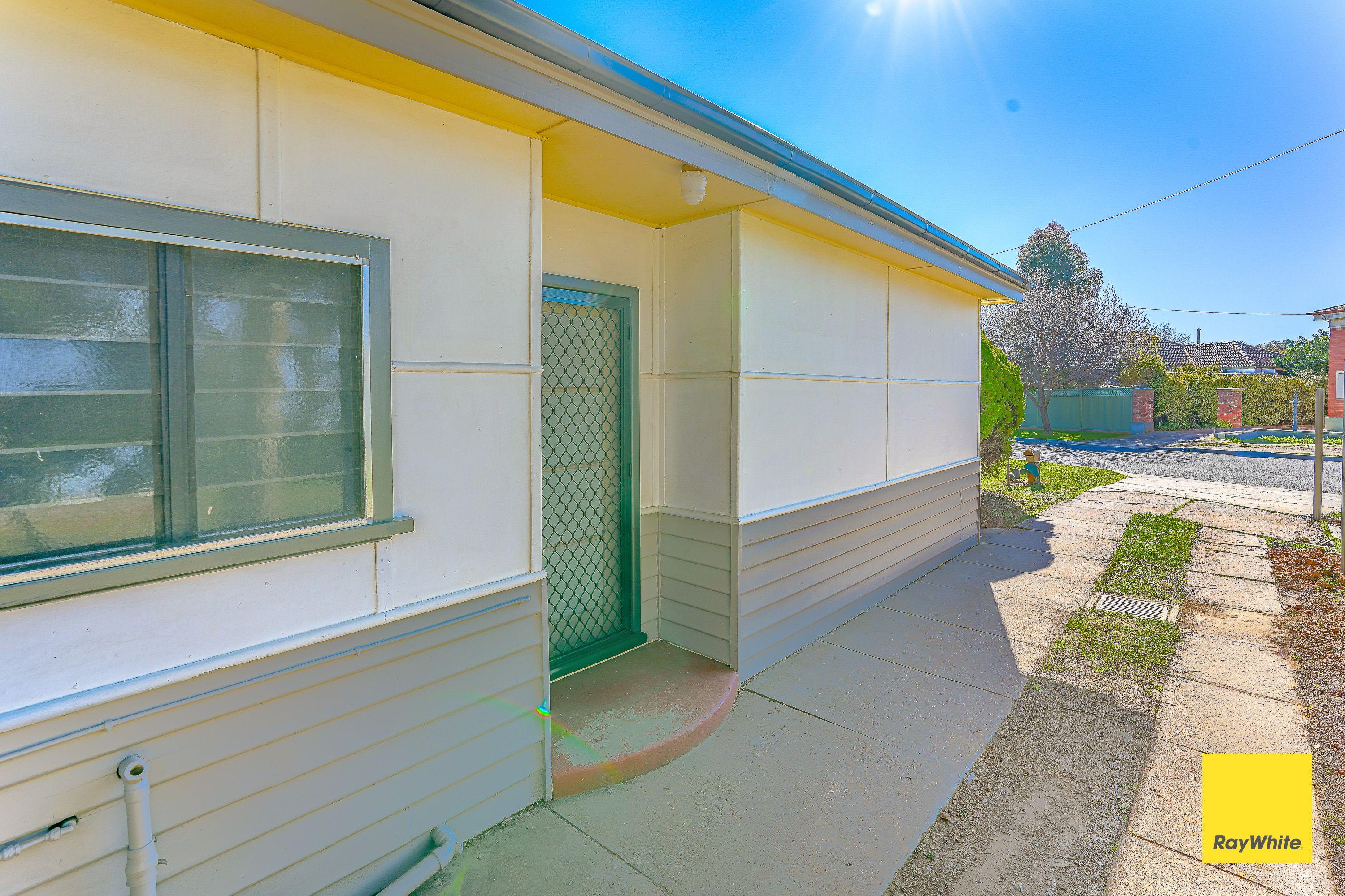 Comfortable Living in a Quiet, Convenient Location