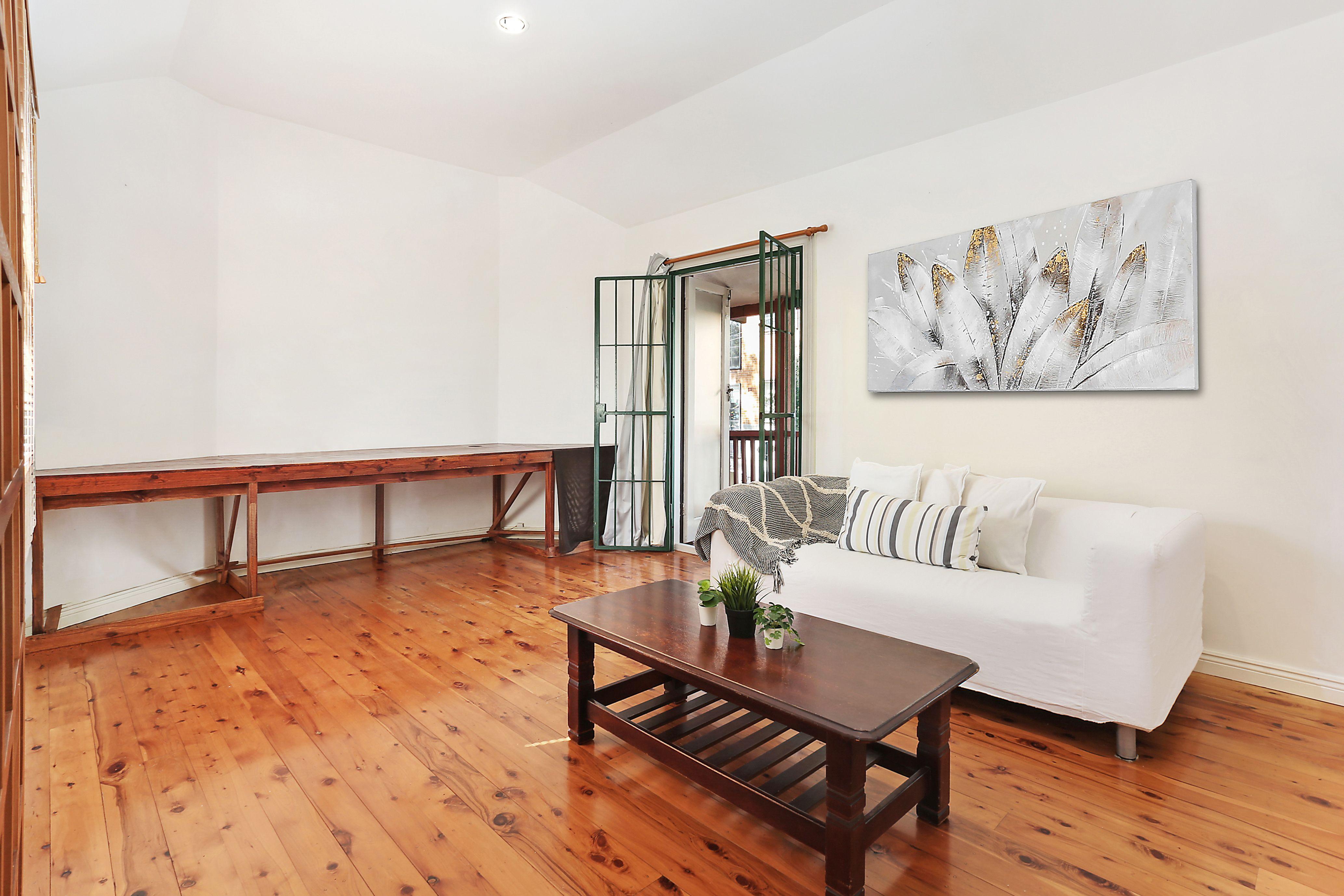 Prop-GPT: Apartment: NSW Redfern, NSW 2016 One Bedroom Apartment in the Heart of Redfern