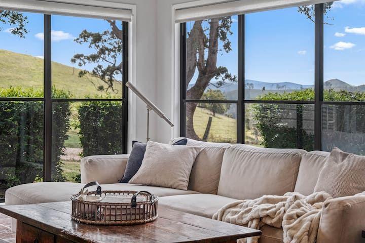 'Channa' - Your Private Highlander's Retreat with Breathtaking Views & Endless Possibilities