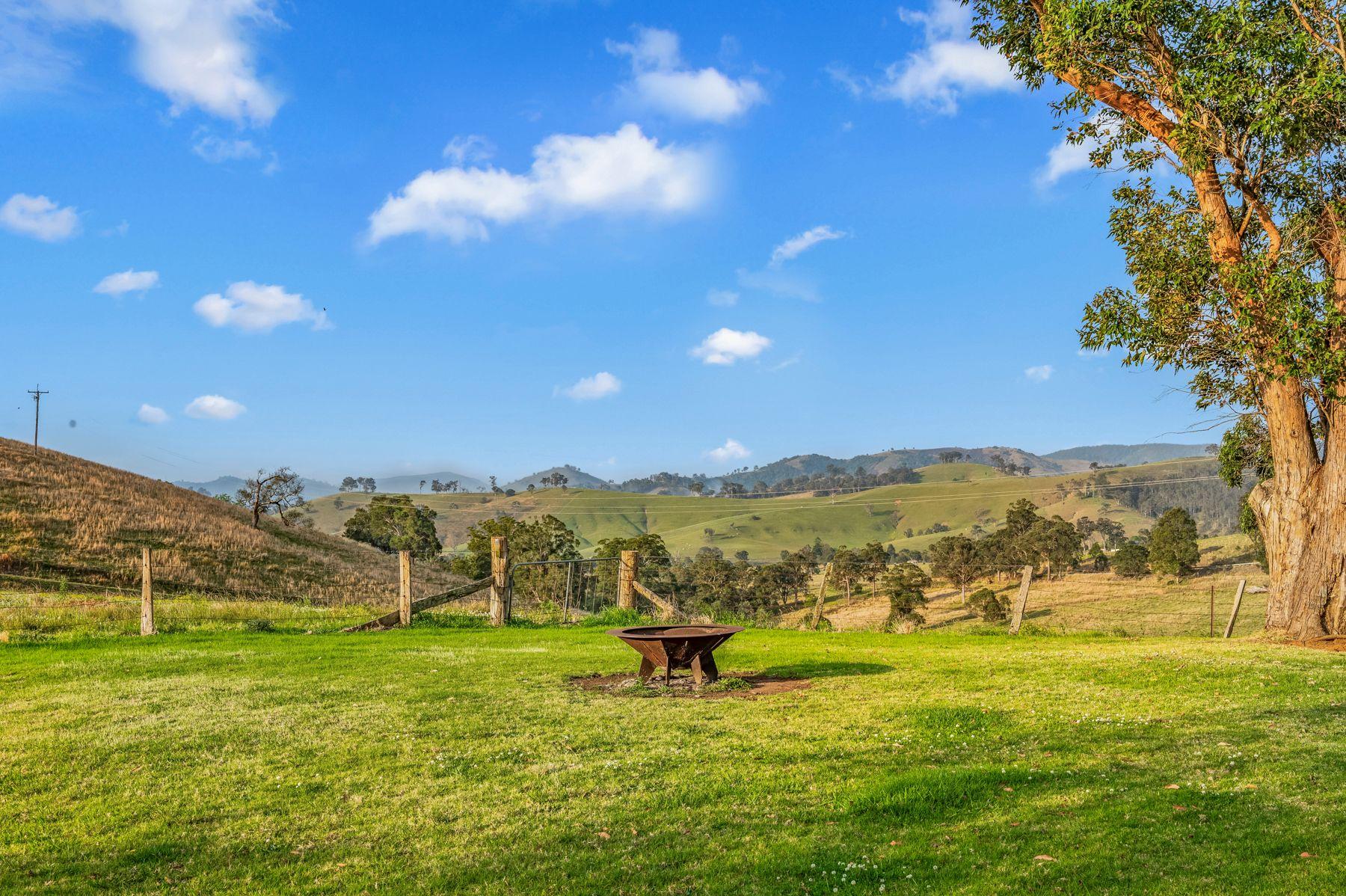 'Channa' - Your Private Highlander's Retreat with Breathtaking Views & Endless Possibilities
