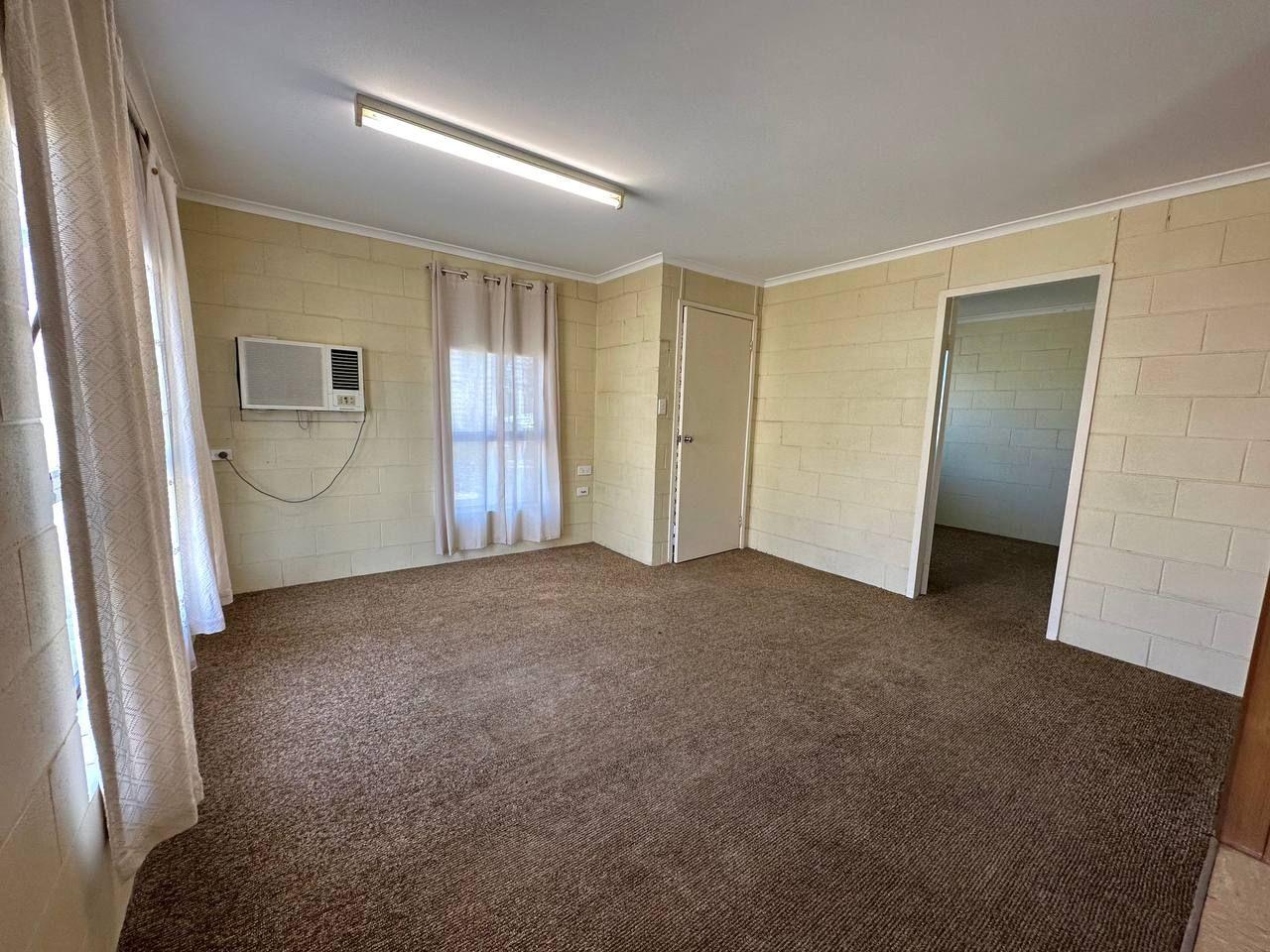 Ray White Real Estate: 2 Bedroom Unit $260 per week