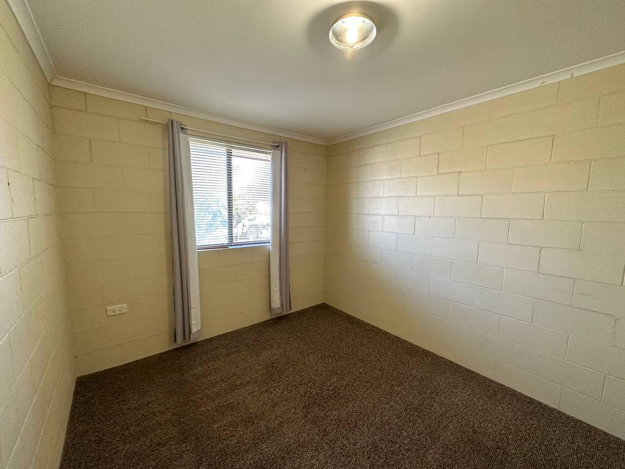 Ray White Real Estate: 2 Bedroom Unit $260 per week