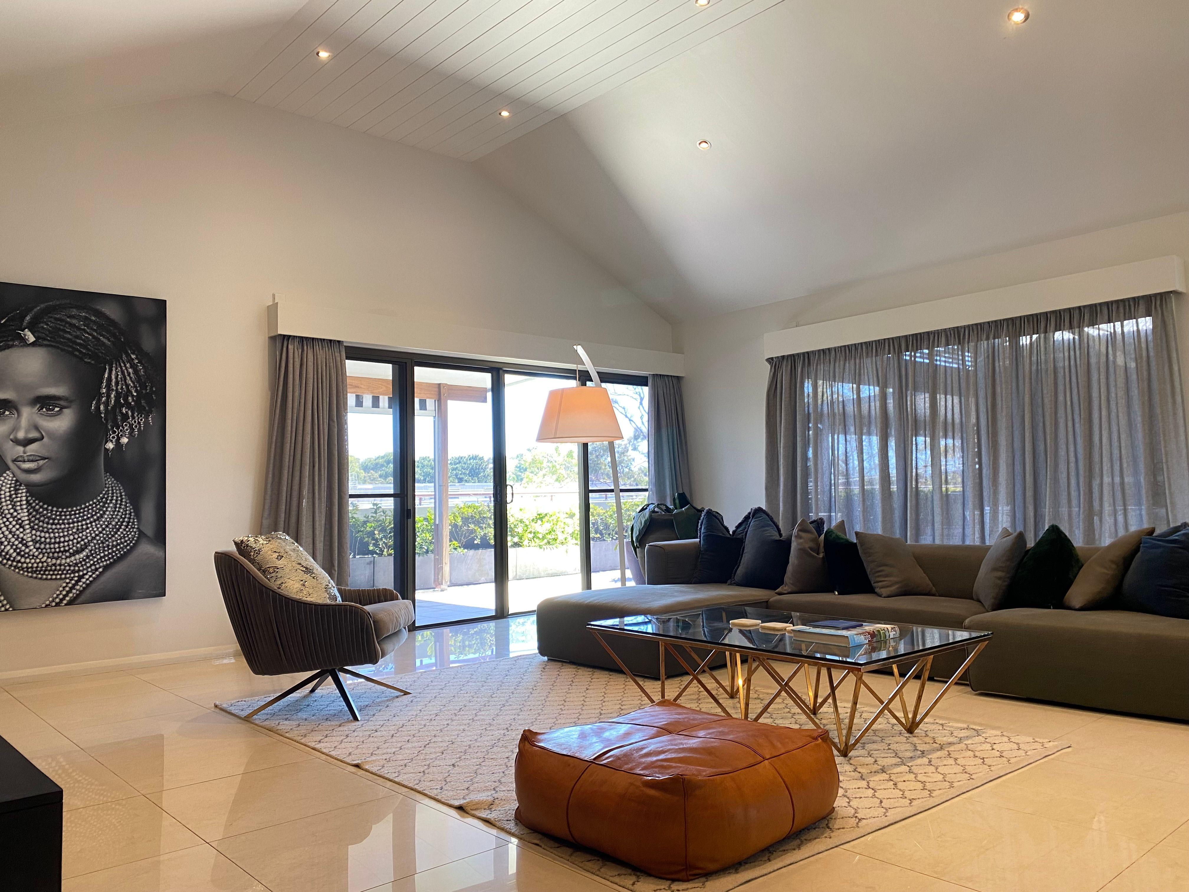 Prop-GPT: Apartment: NSW Byron Bay, NSW 2481 Glamourous rooftop penthouse