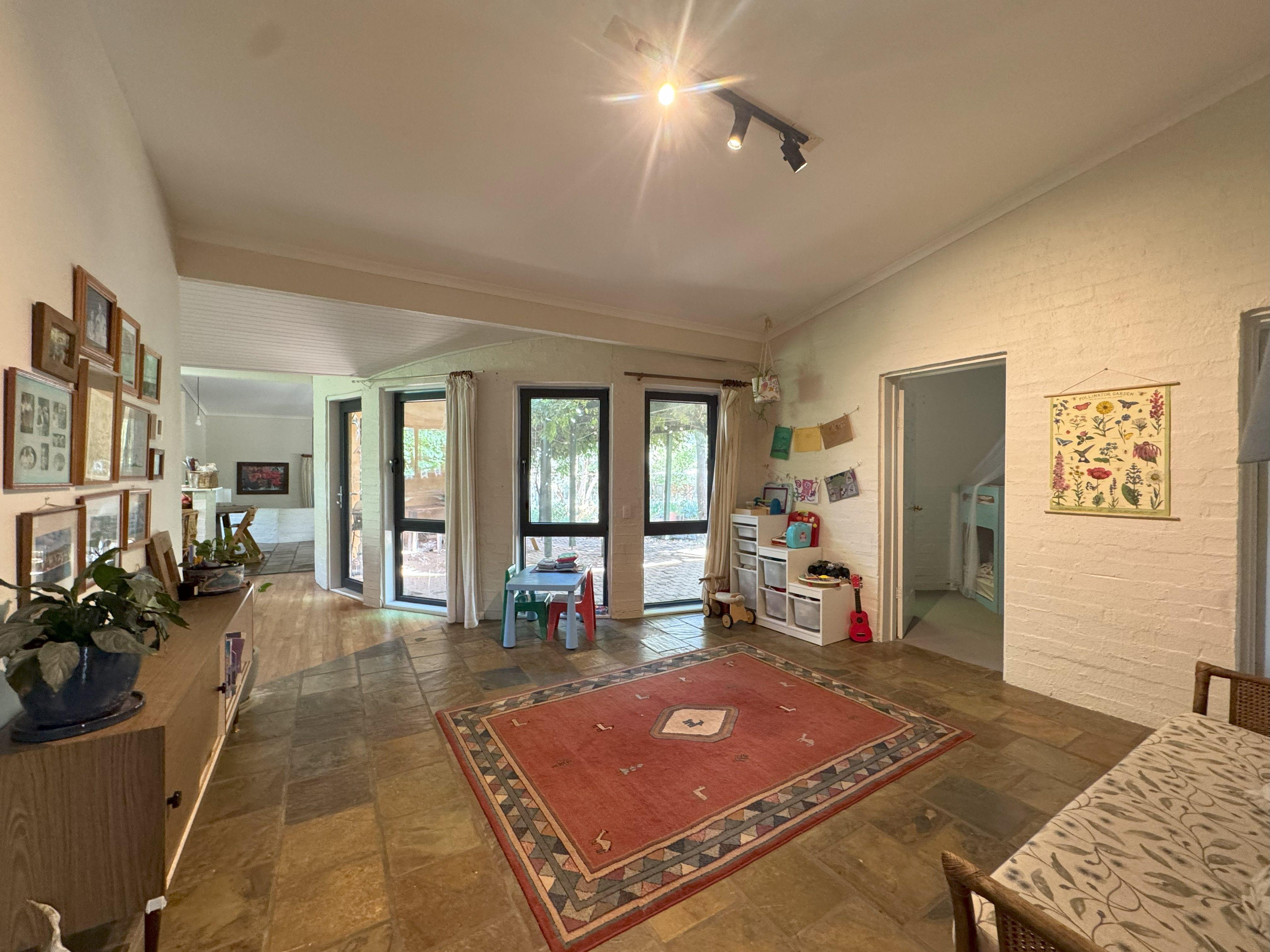 Beautiful Gundaroo Village Home