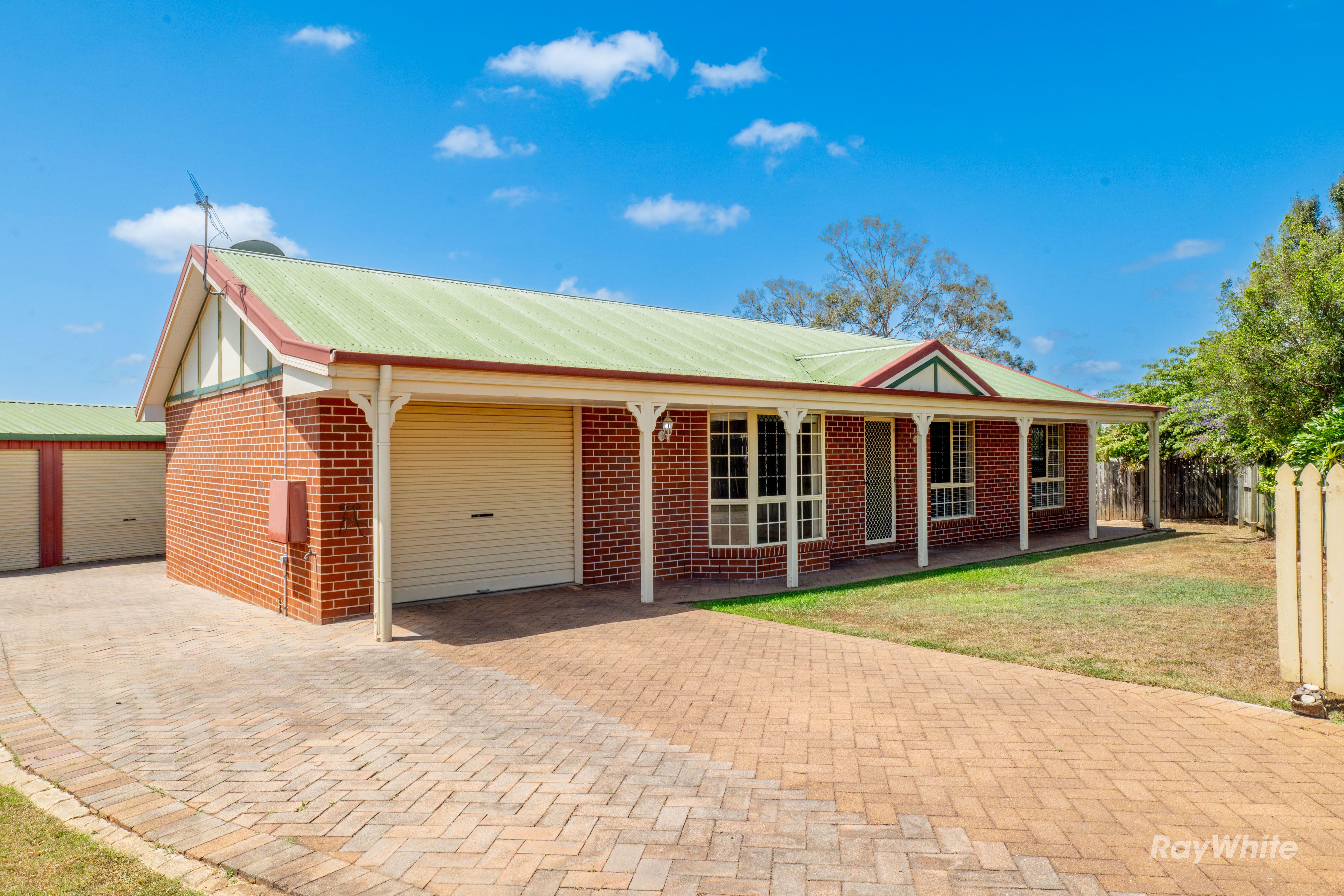 Prop-GPT: House: QLD Avoca, QLD 4670 Beautiful Family Home located in Avoca