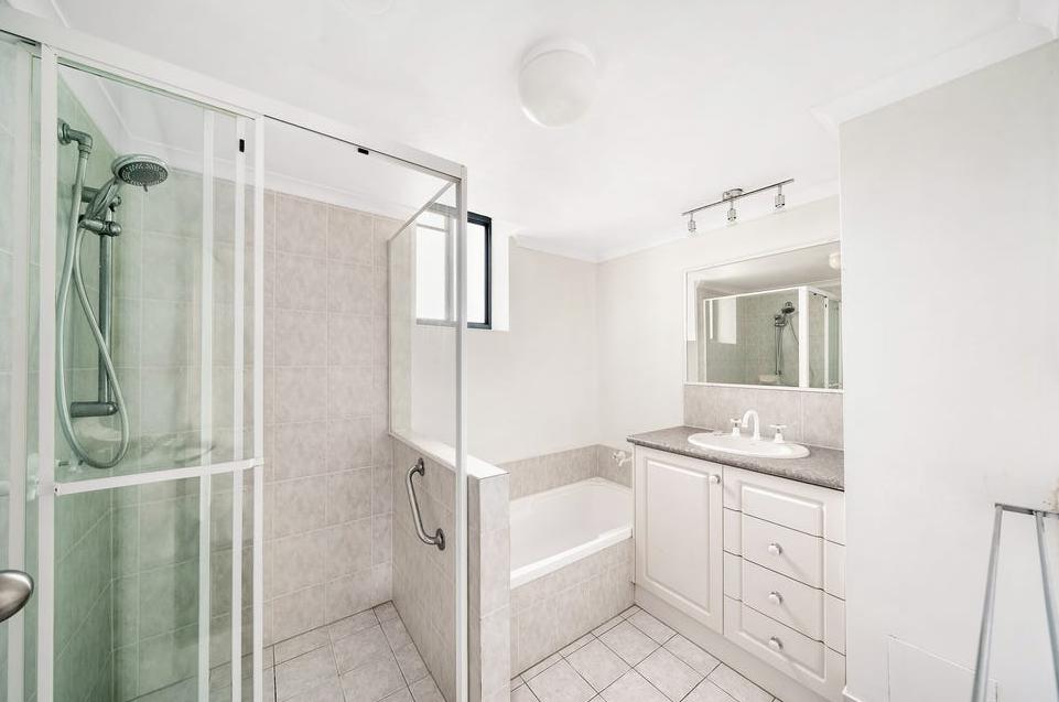 Waterfront Lifestyle with Stunning Views!