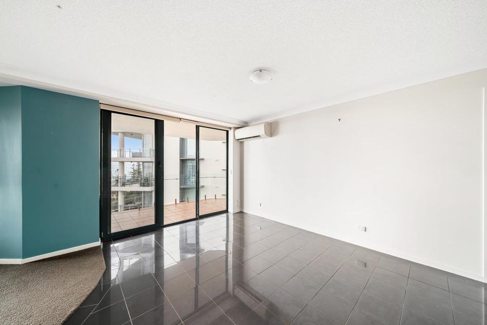 Waterfront Lifestyle with Stunning Views!