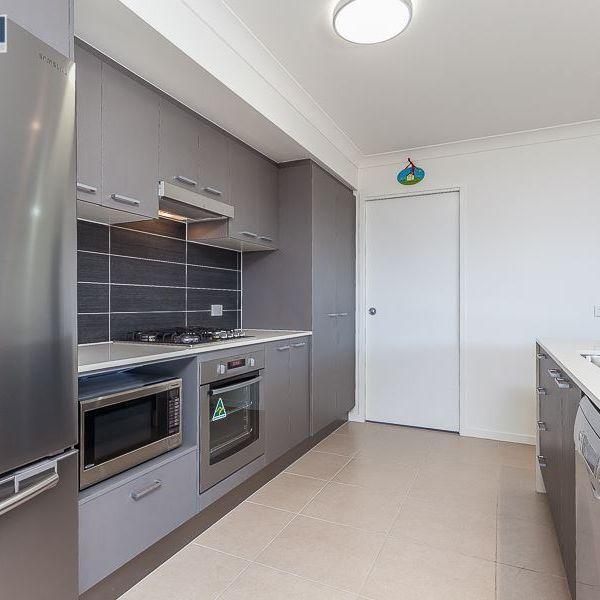 Modern Home in Sought-After Mango Hill Location!