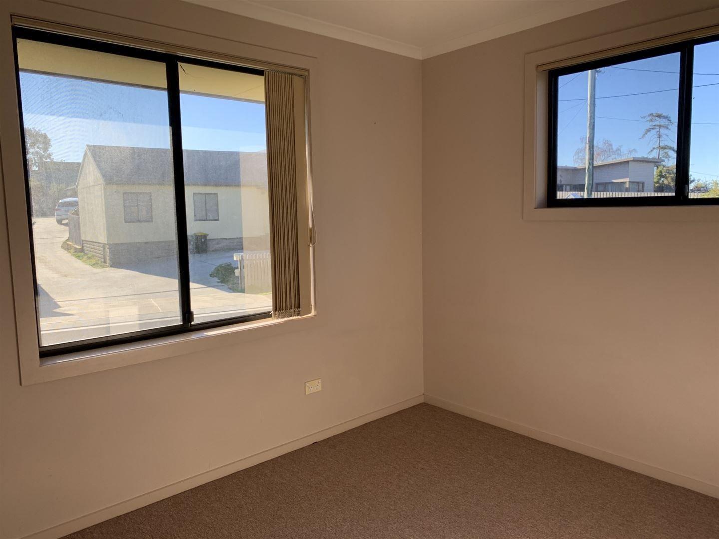 1/132 Roslyn Avenue, BLACKMANS BAY, TAS 7052 - Villa for Rent - harcourts.net