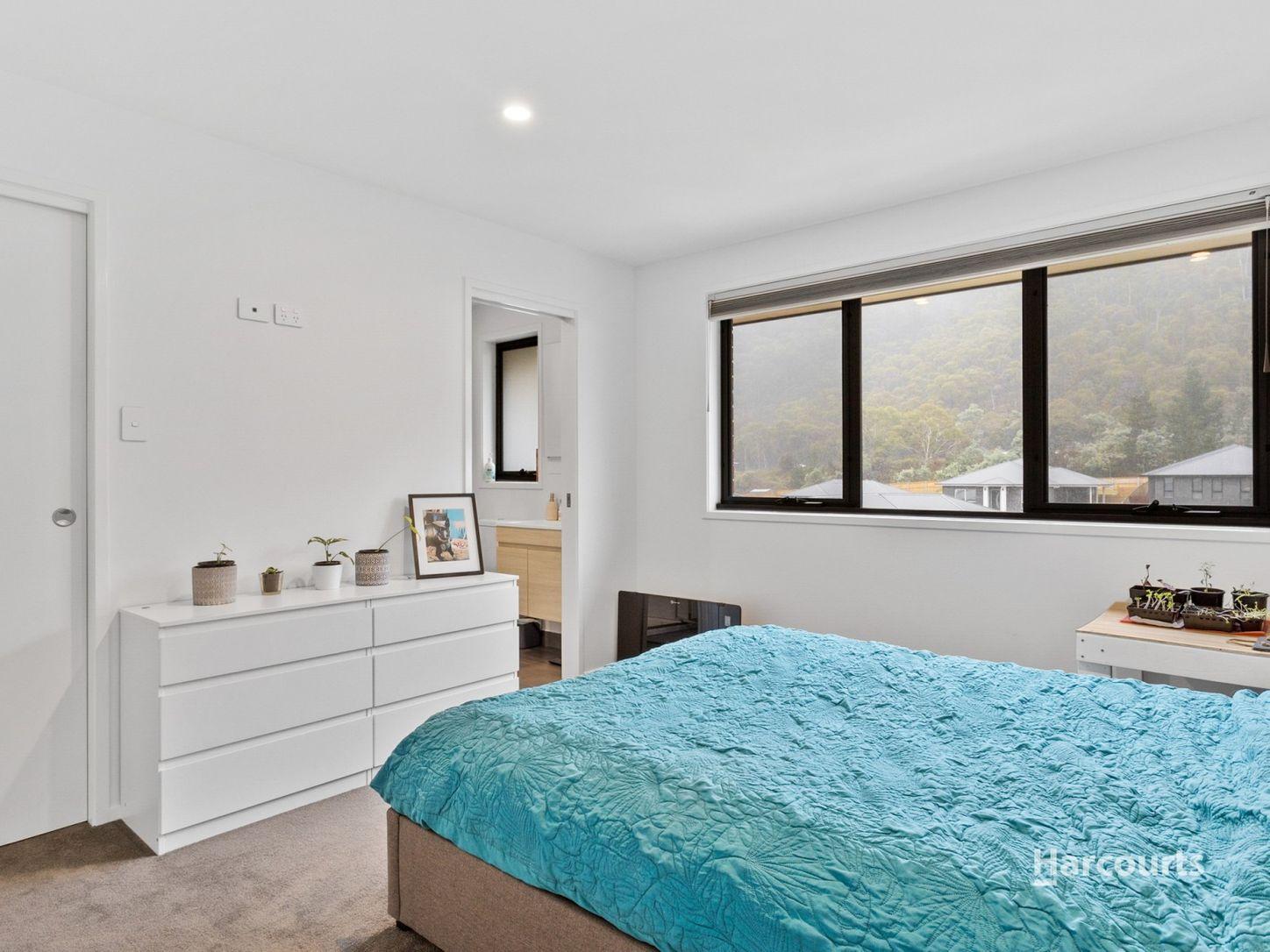 6 Ironbound Place, MORNINGTON, TAS 7018 - House for Rent - harcourts.net