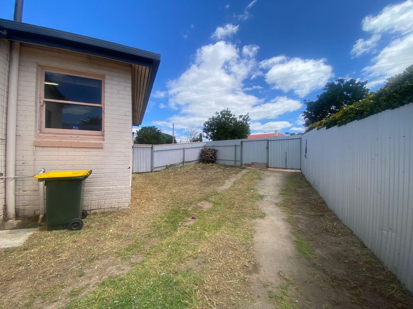 16 Whait Avenue, PORT LINCOLN, SA 5606 - House for Rent - harcourts.net