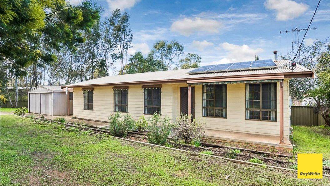 Prop-GPT: House: VIC North Bendigo, VIC 3550 4-Bedroom Home Close to Bendigo Hospital