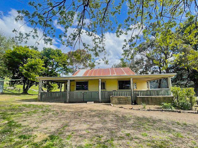 Charming Rural Farmhouse with Breathtaking Views