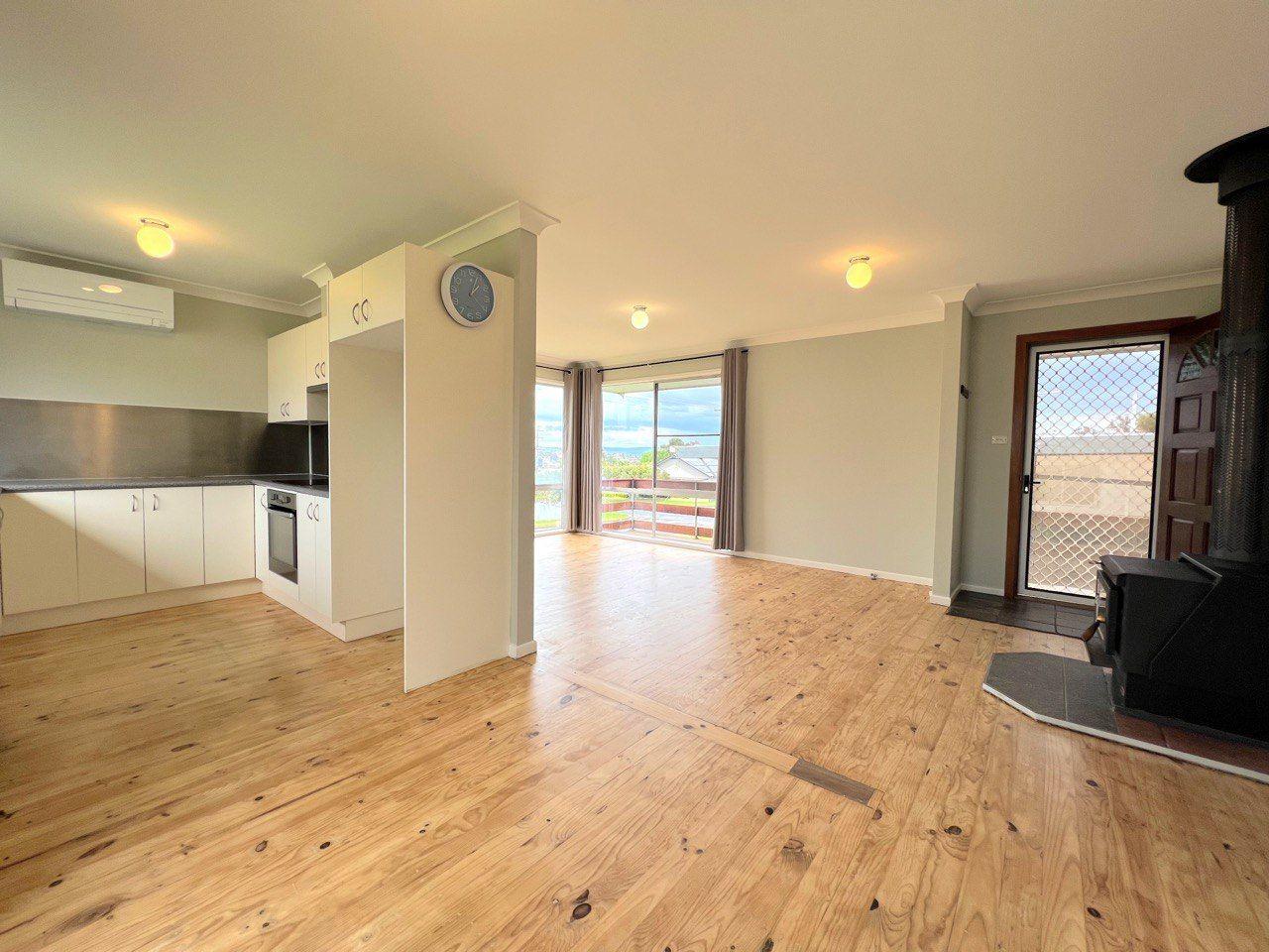 Ray White Parkes - 02 6862 1900