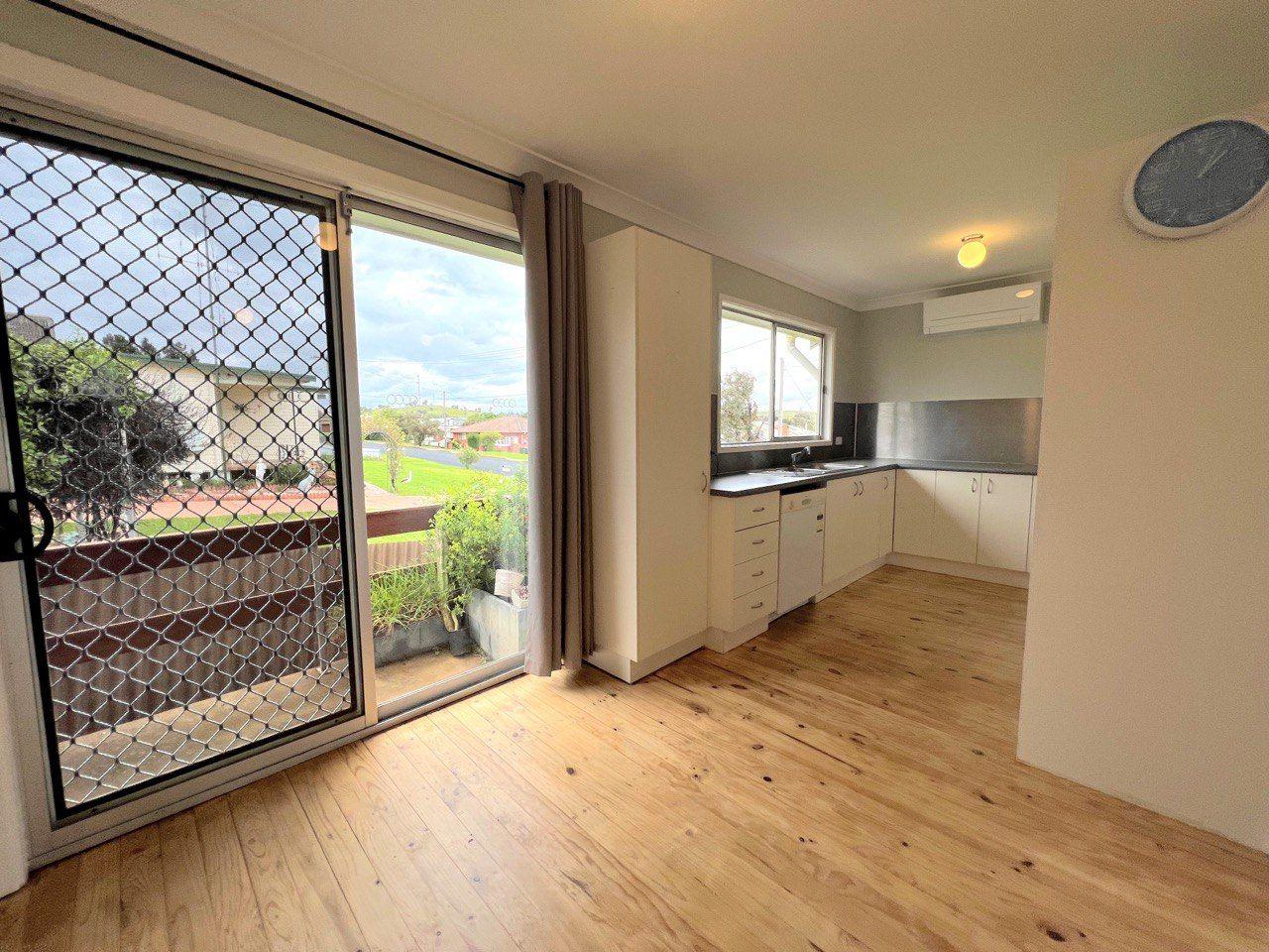 Ray White Parkes - 02 6862 1900