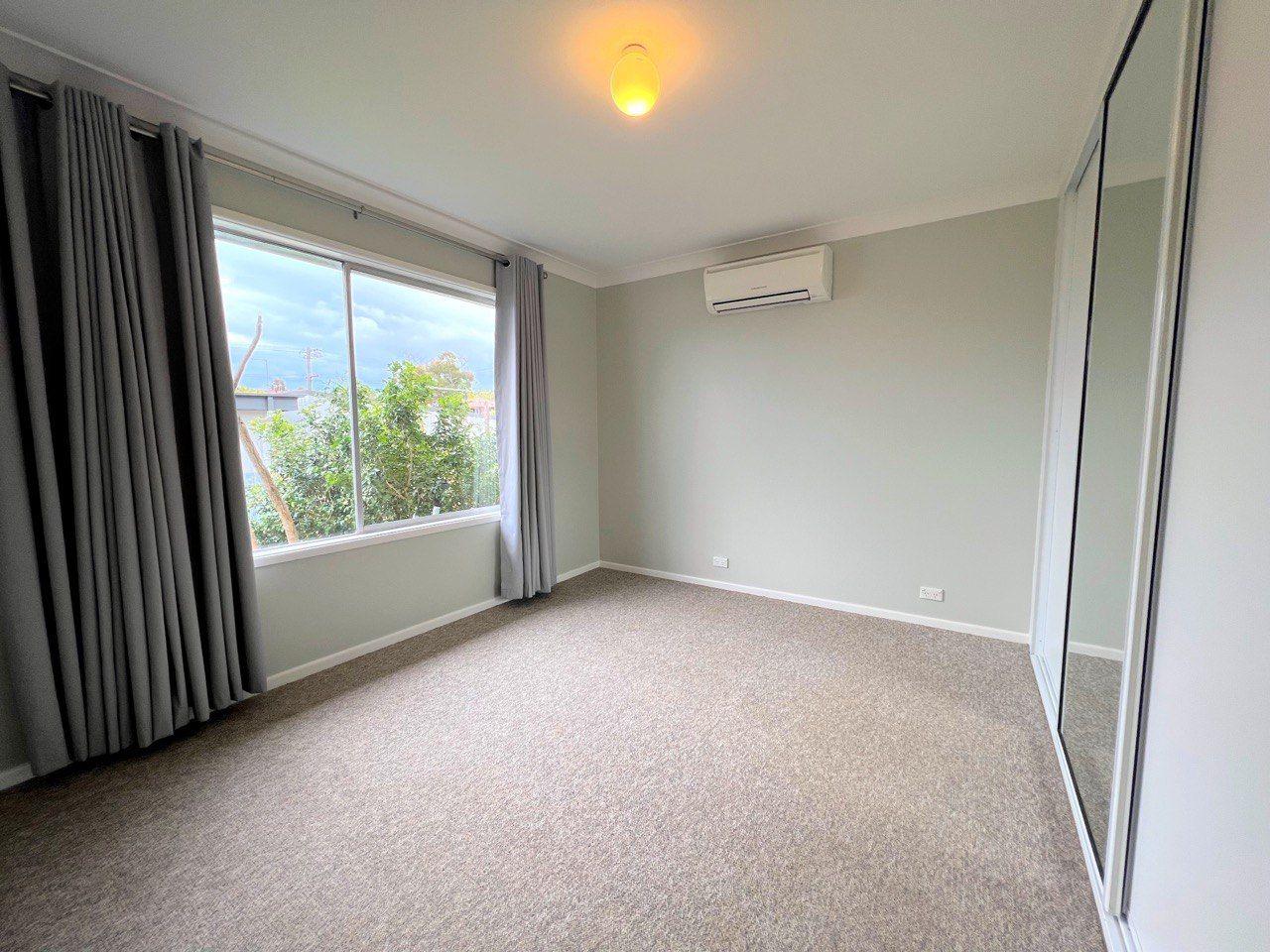 Ray White Parkes - 02 6862 1900