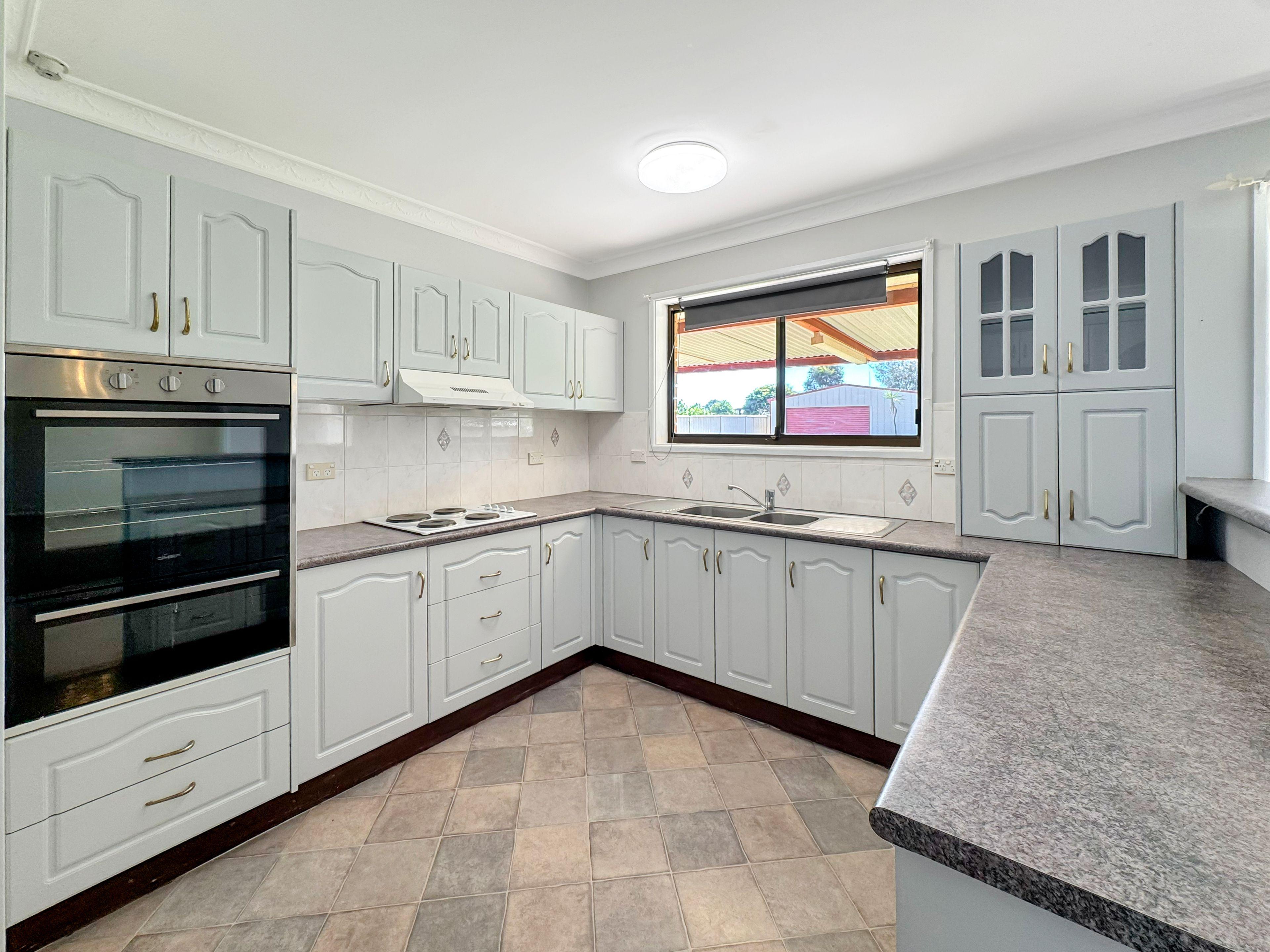 Inviting 3-Bedroom Family Home with Rumpus Room and Outdoor Space