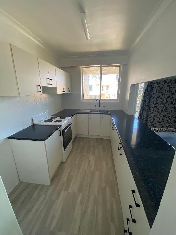 Coastal Living at Its Best - Walk to Beach & Town!