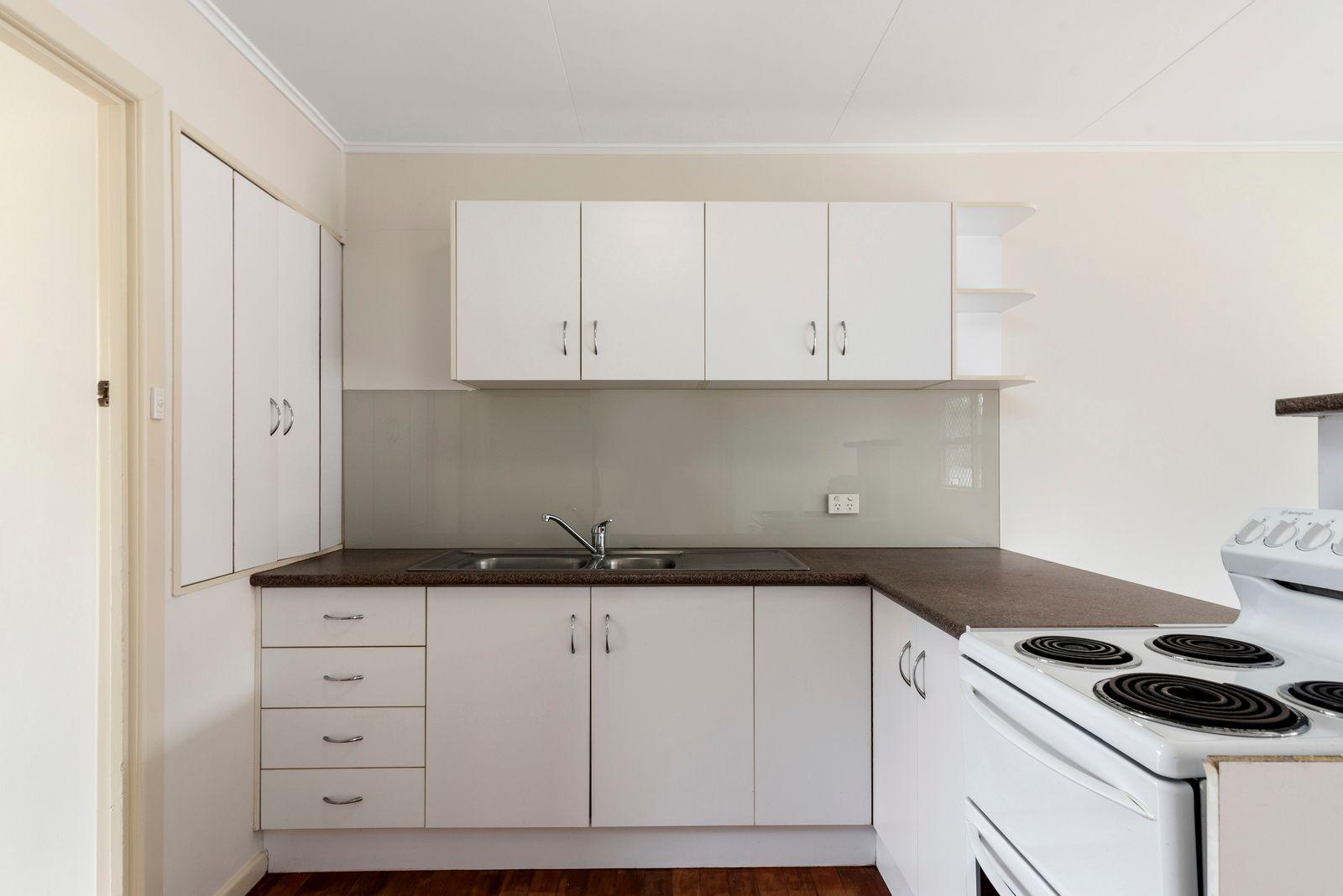 Tidy Duplex in Great Location