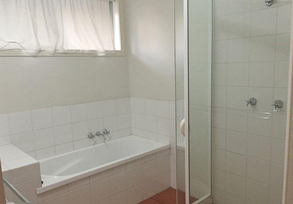 Charming 2-Bedroom, 1-Bathroom Townhouse in the Heart of Burpengary