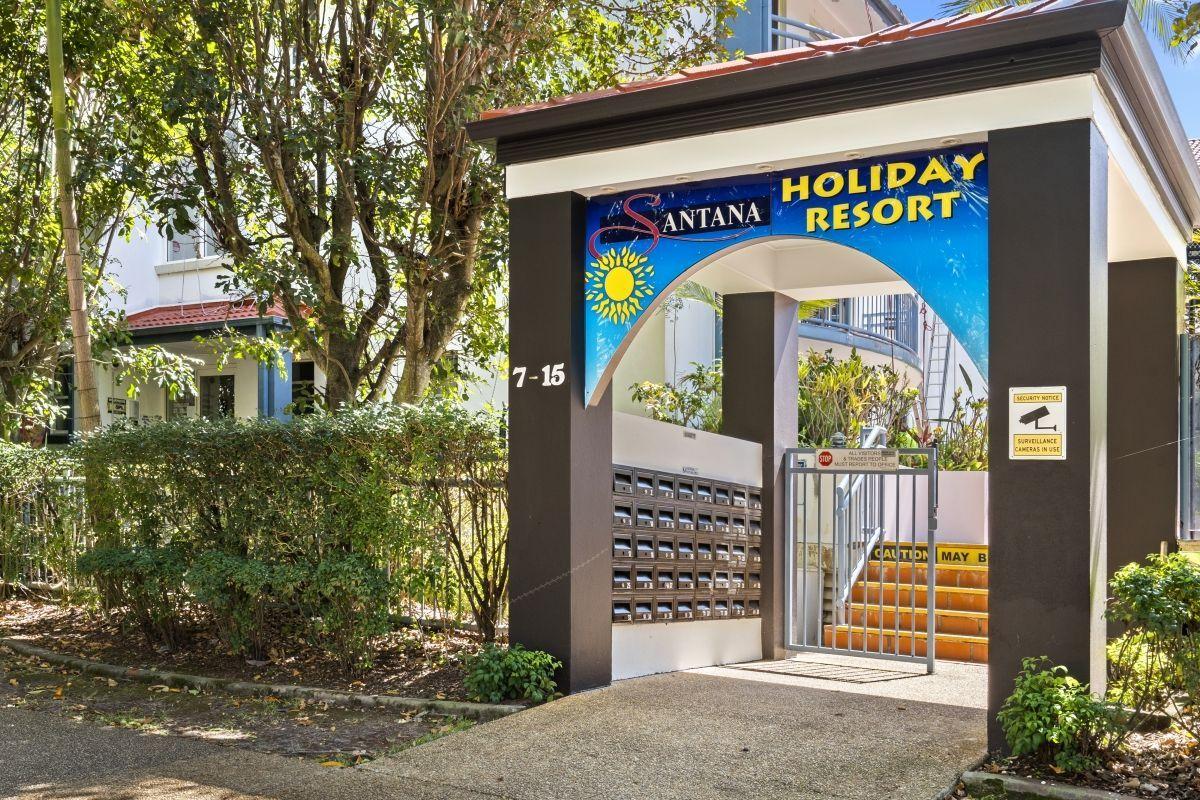 Fully Furnished Coastal Apartment - Walk to Beach, Light Rail & Broadbeach