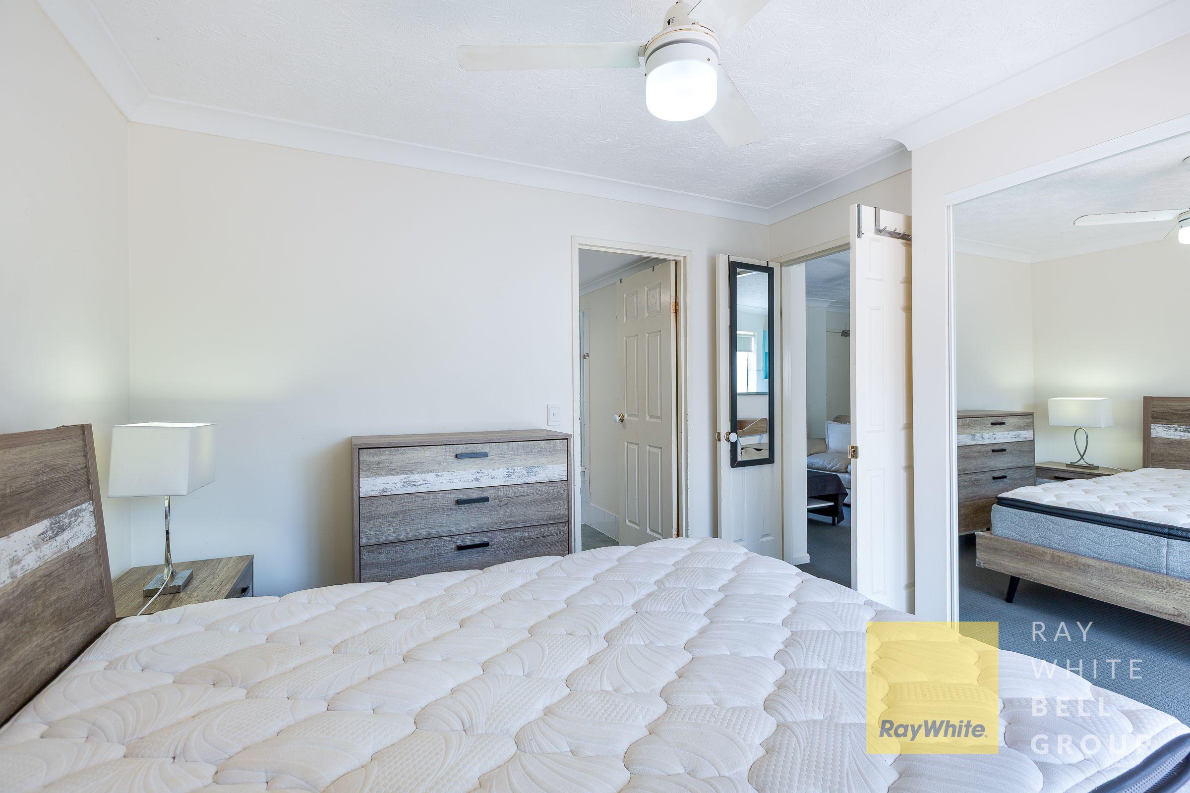 Fully Furnished Coastal Apartment - Walk to Beach, Light Rail & Broadbeach