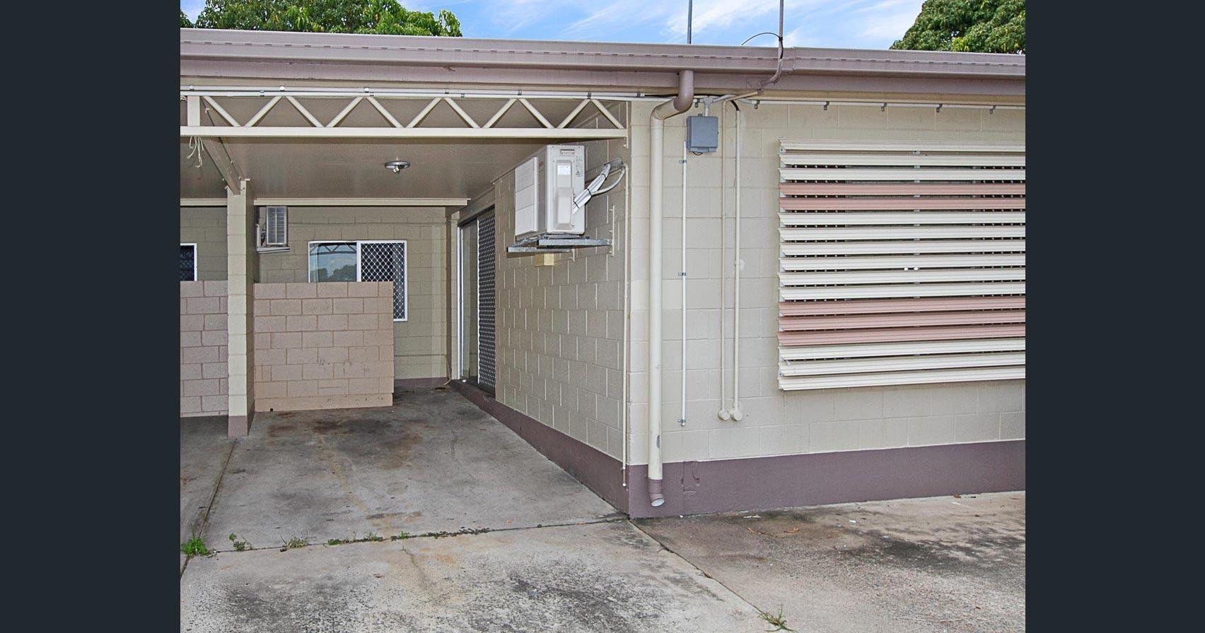 Tidy Apartment in Convenient Location!
