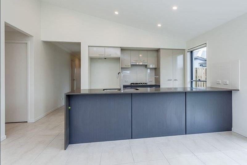 Comfortable home overlooking park!