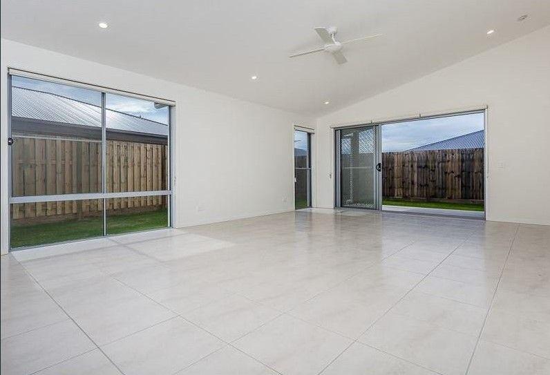 Comfortable home overlooking park!