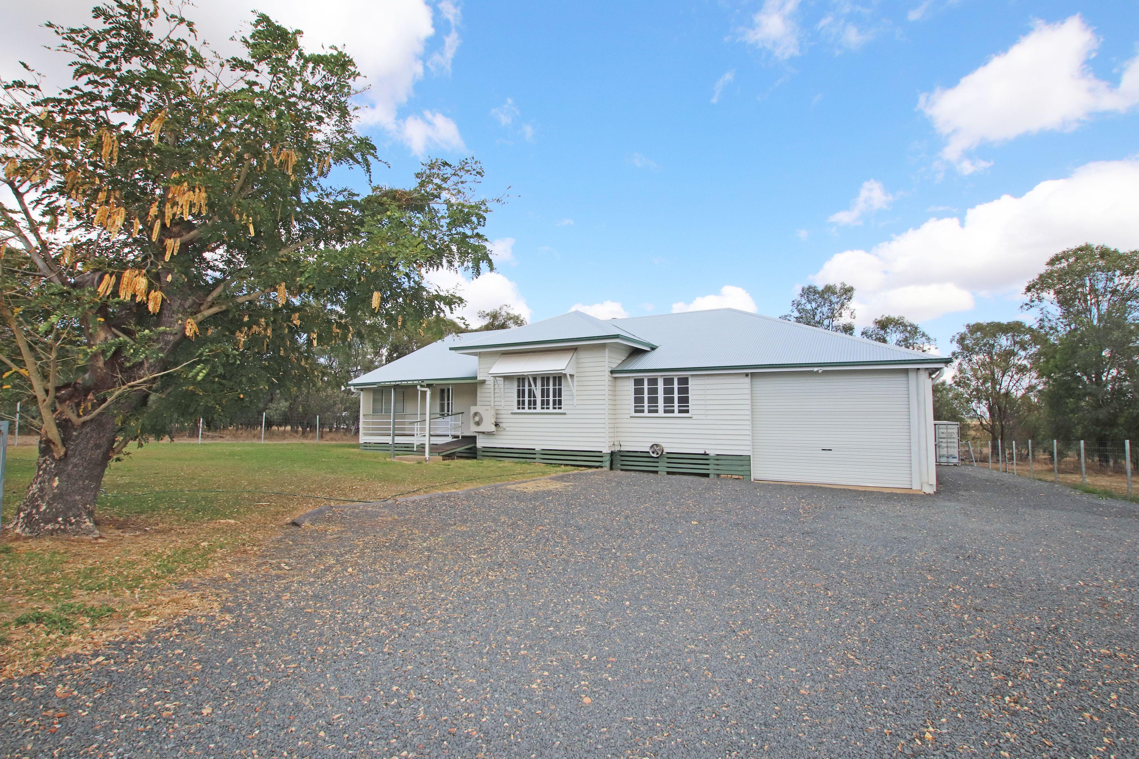 Prop-GPT: House: QLD Biloela, QLD 4715 Rural Living Close To Town