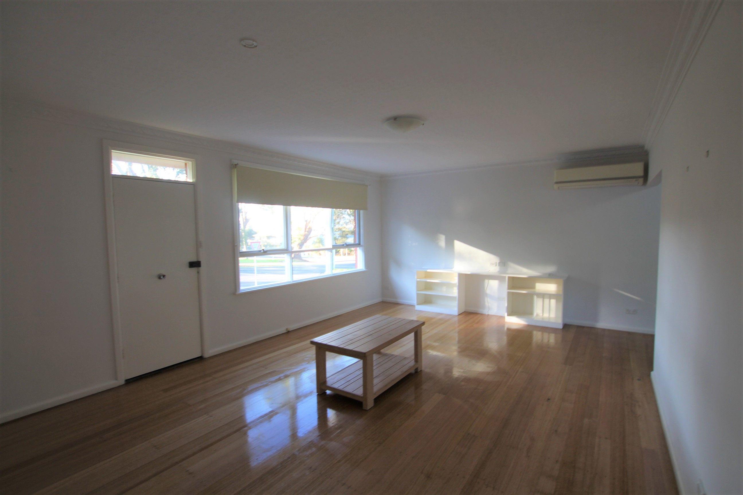 Beautiful 3-Bedroom Family Home with Pool!